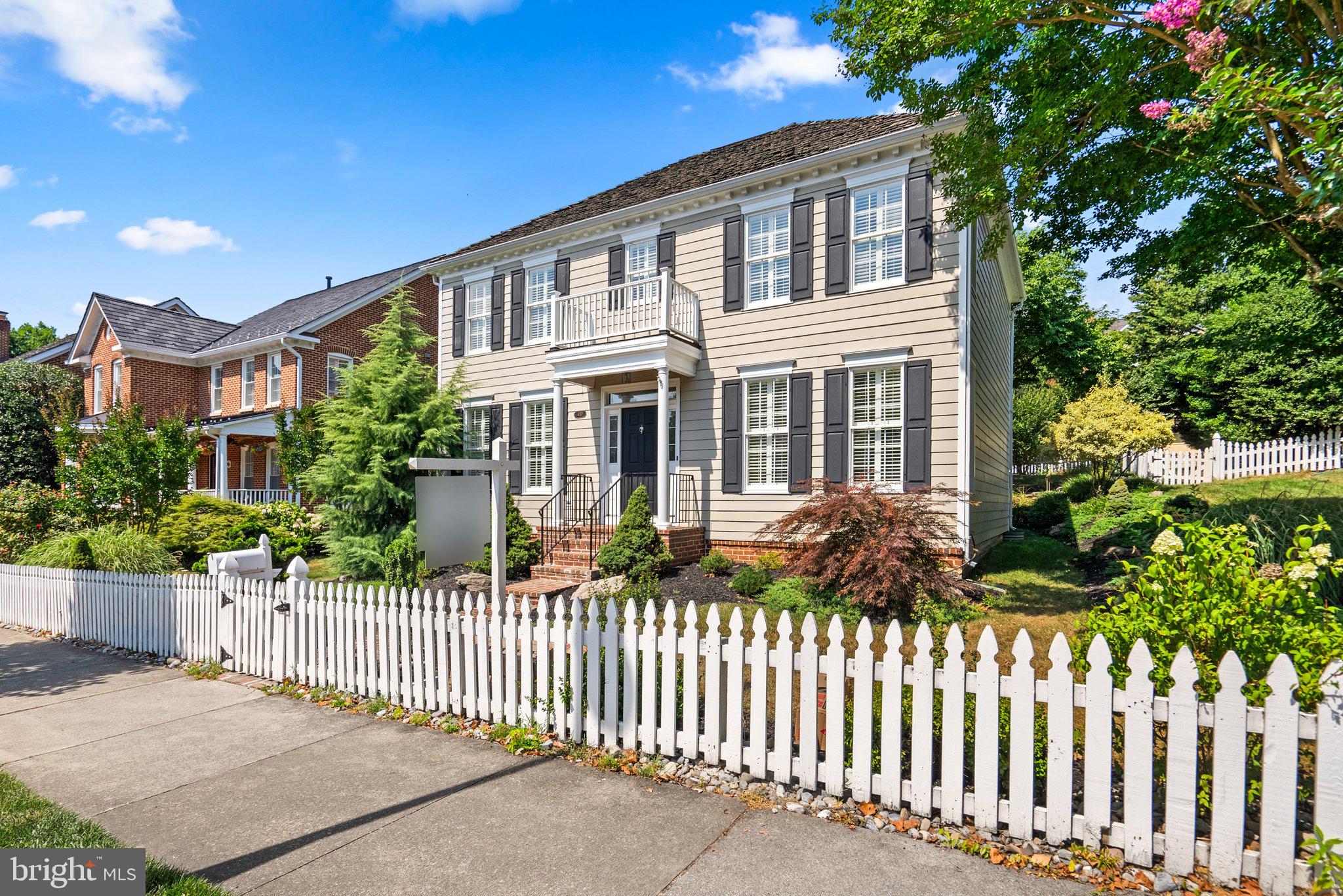 KENTLANDS - Residential