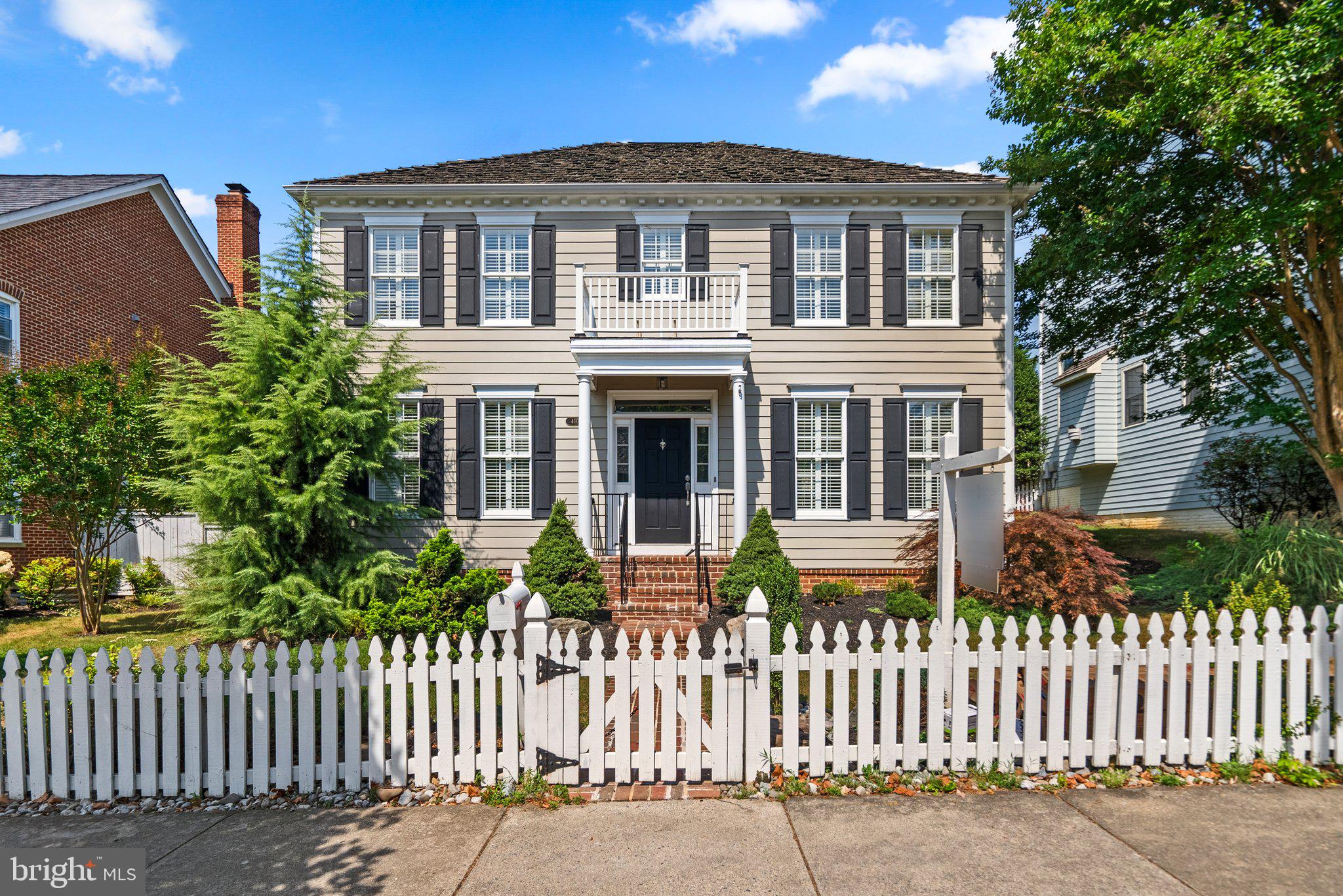 KENTLANDS - Residential