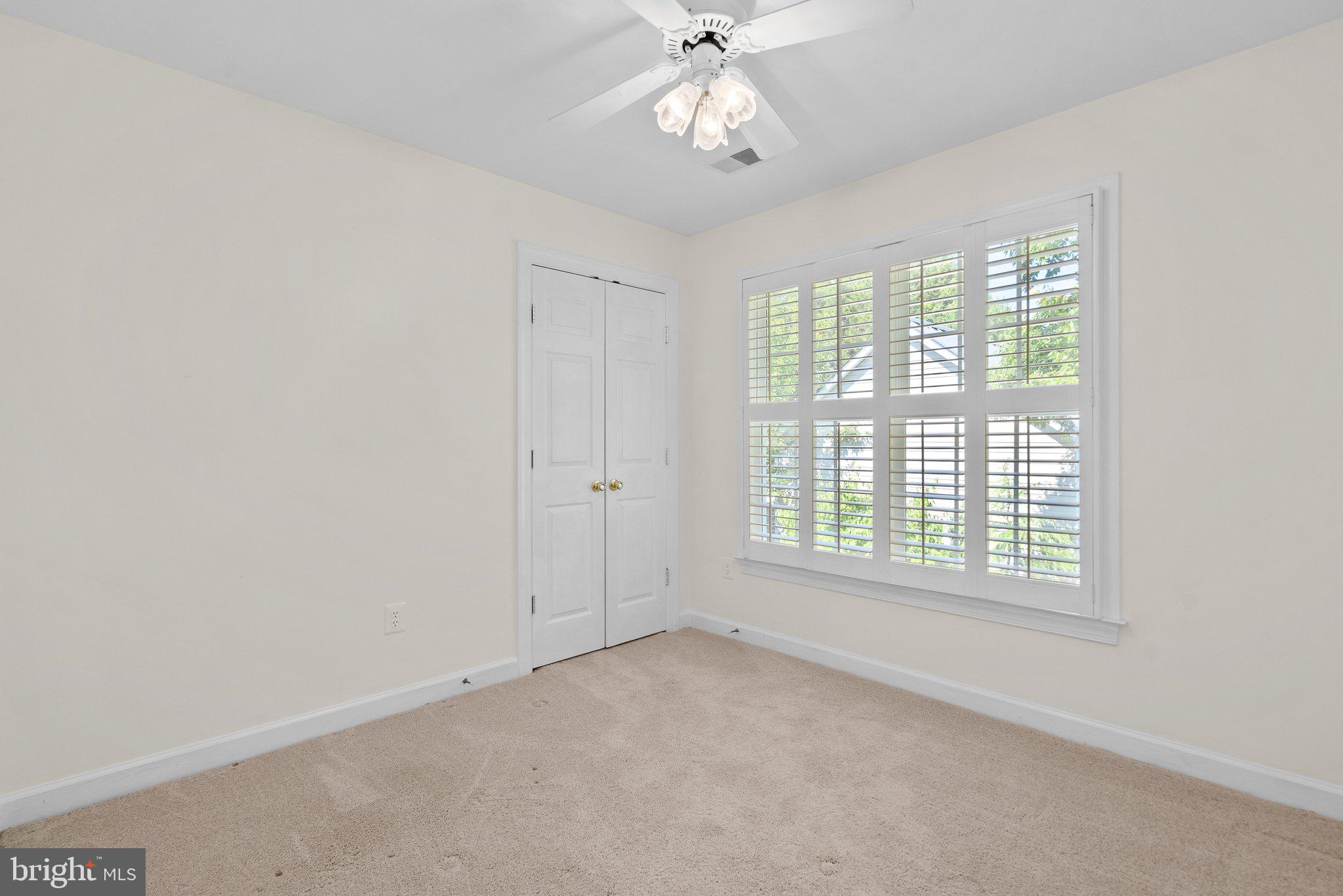 KENTLANDS - Residential