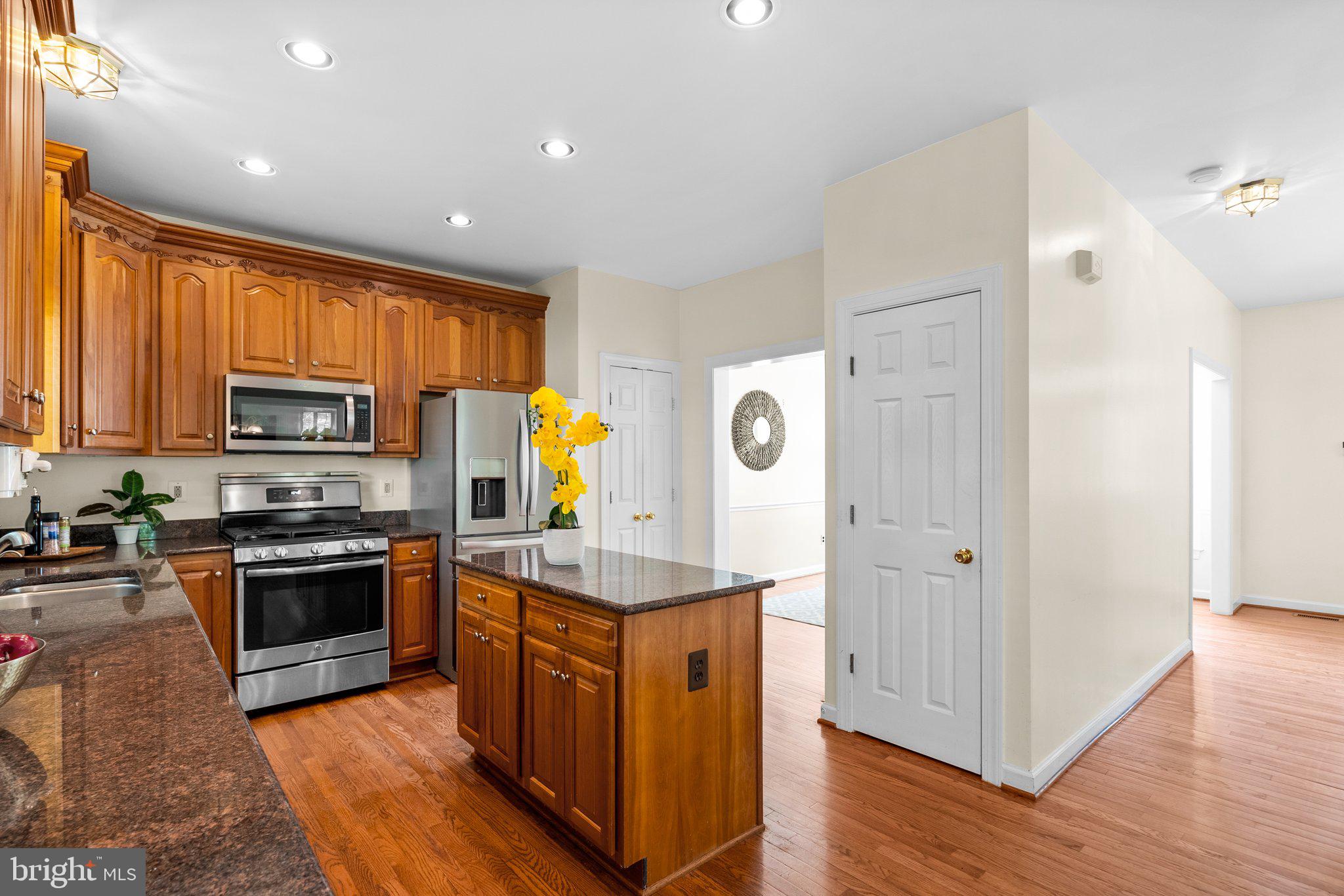 KENTLANDS - Residential