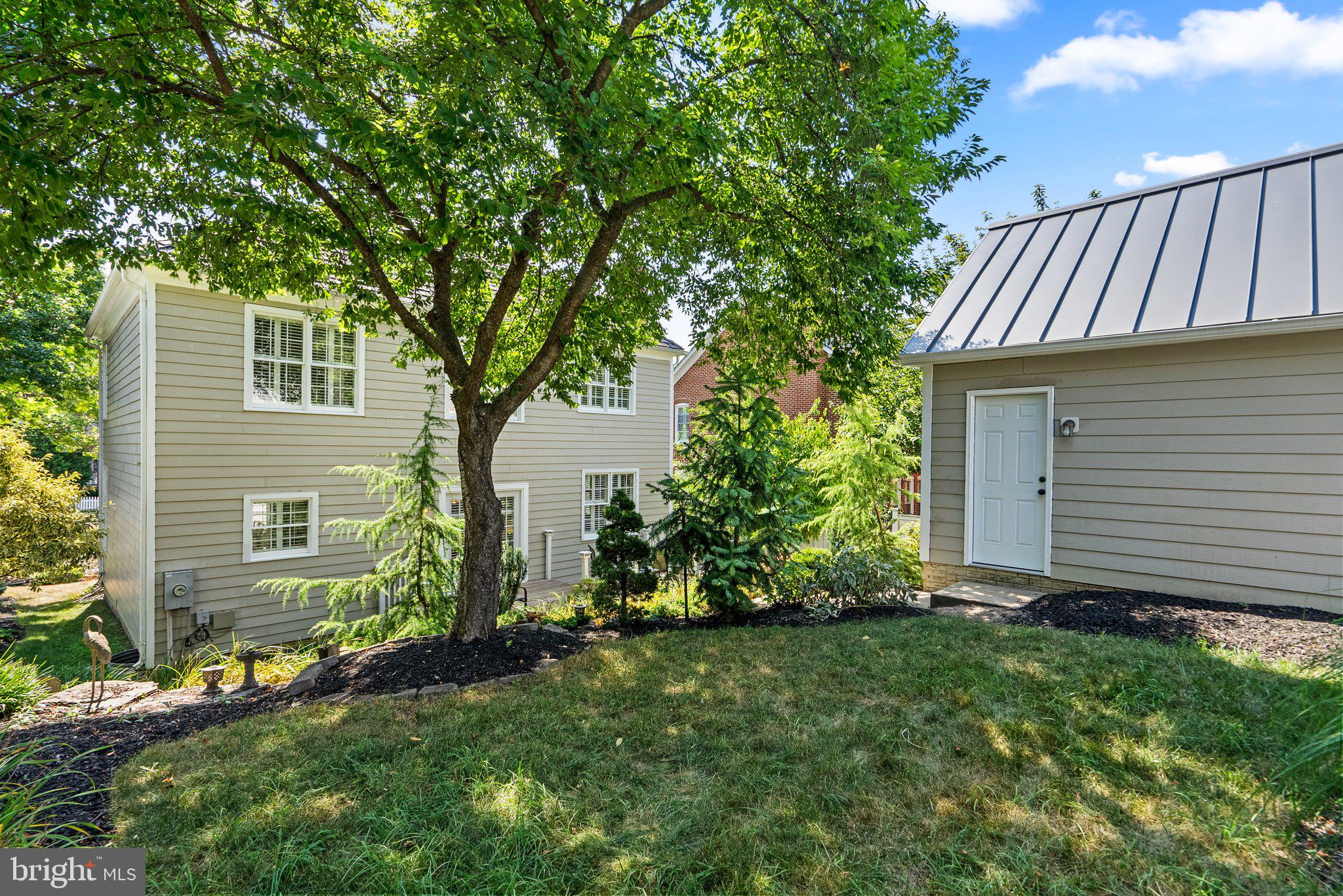 KENTLANDS - Residential