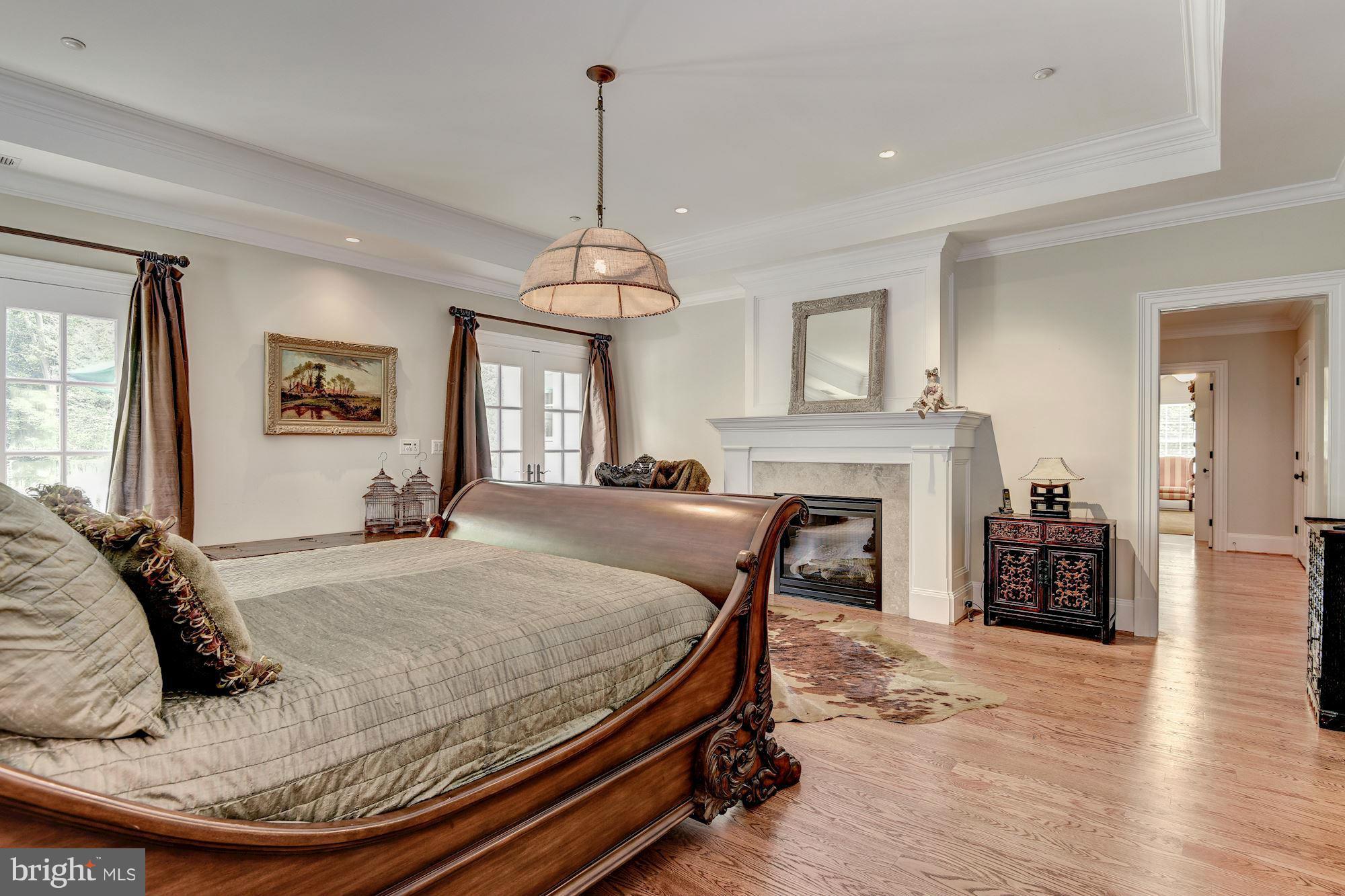 POTOMAC OUTSIDE - Residential