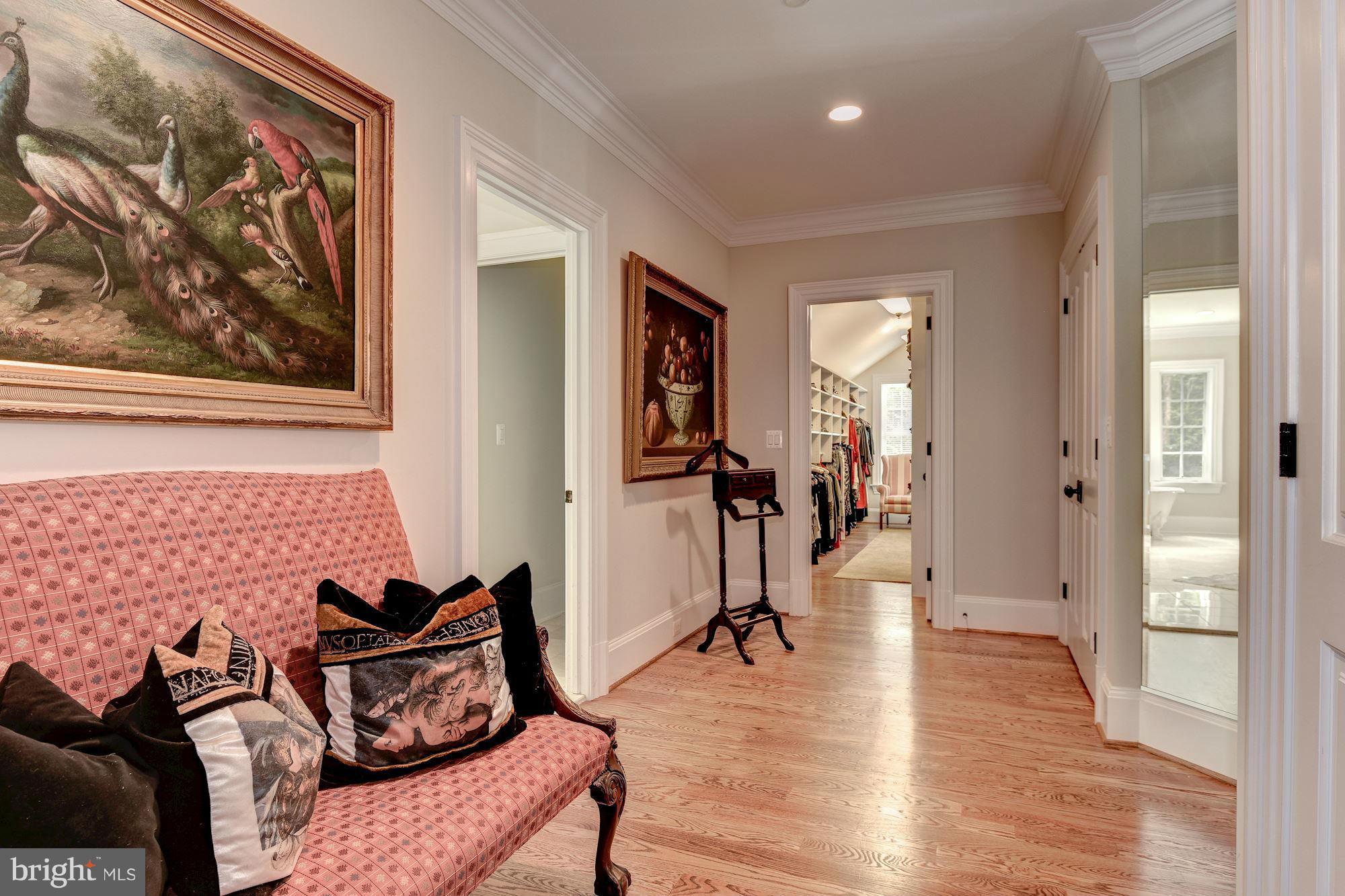 POTOMAC OUTSIDE - Residential