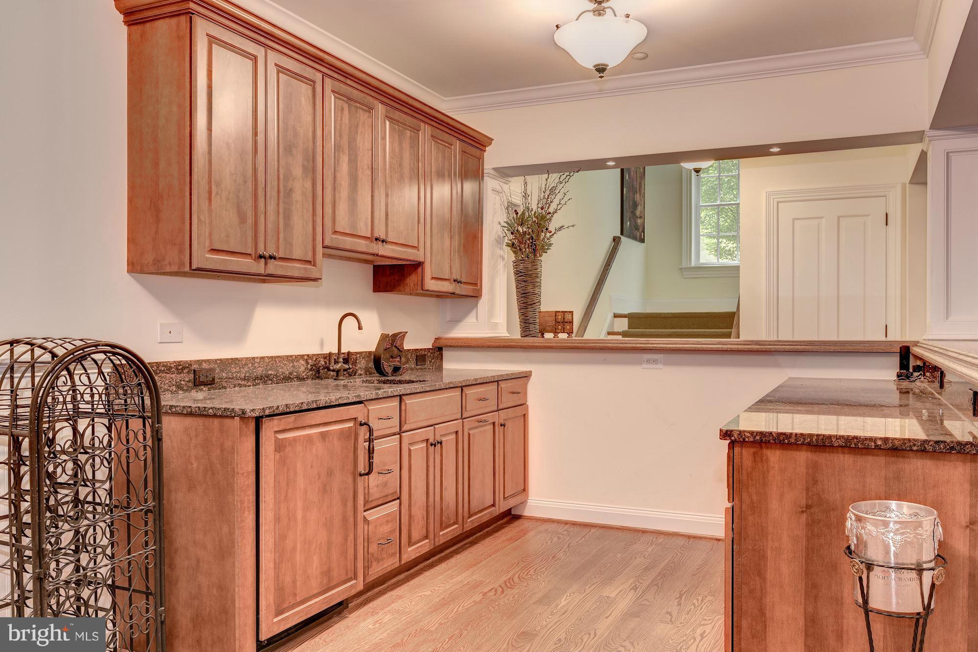 POTOMAC OUTSIDE - Residential