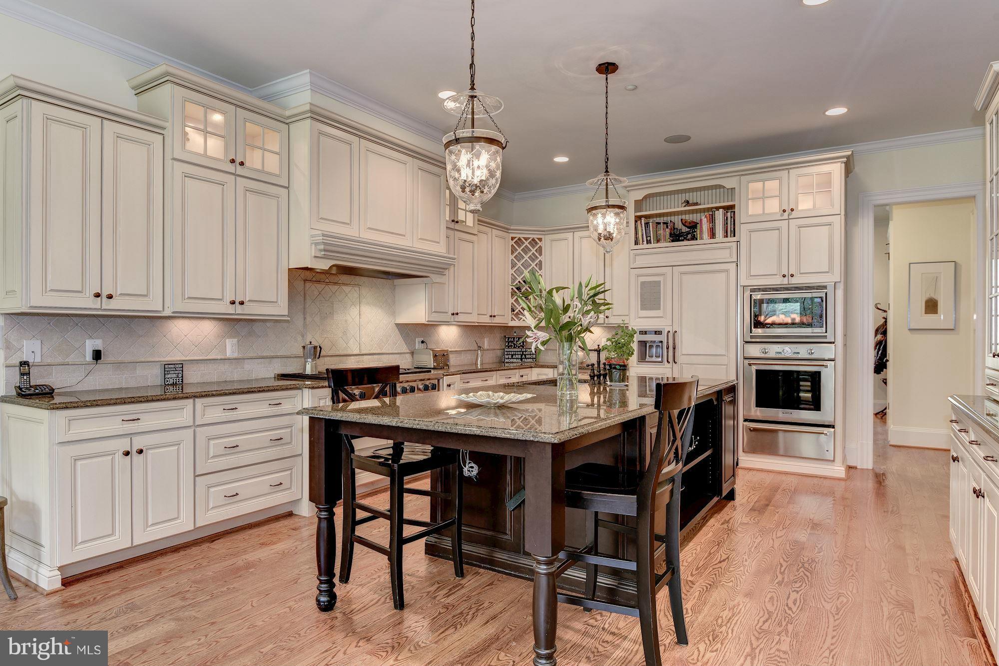 POTOMAC OUTSIDE - Residential