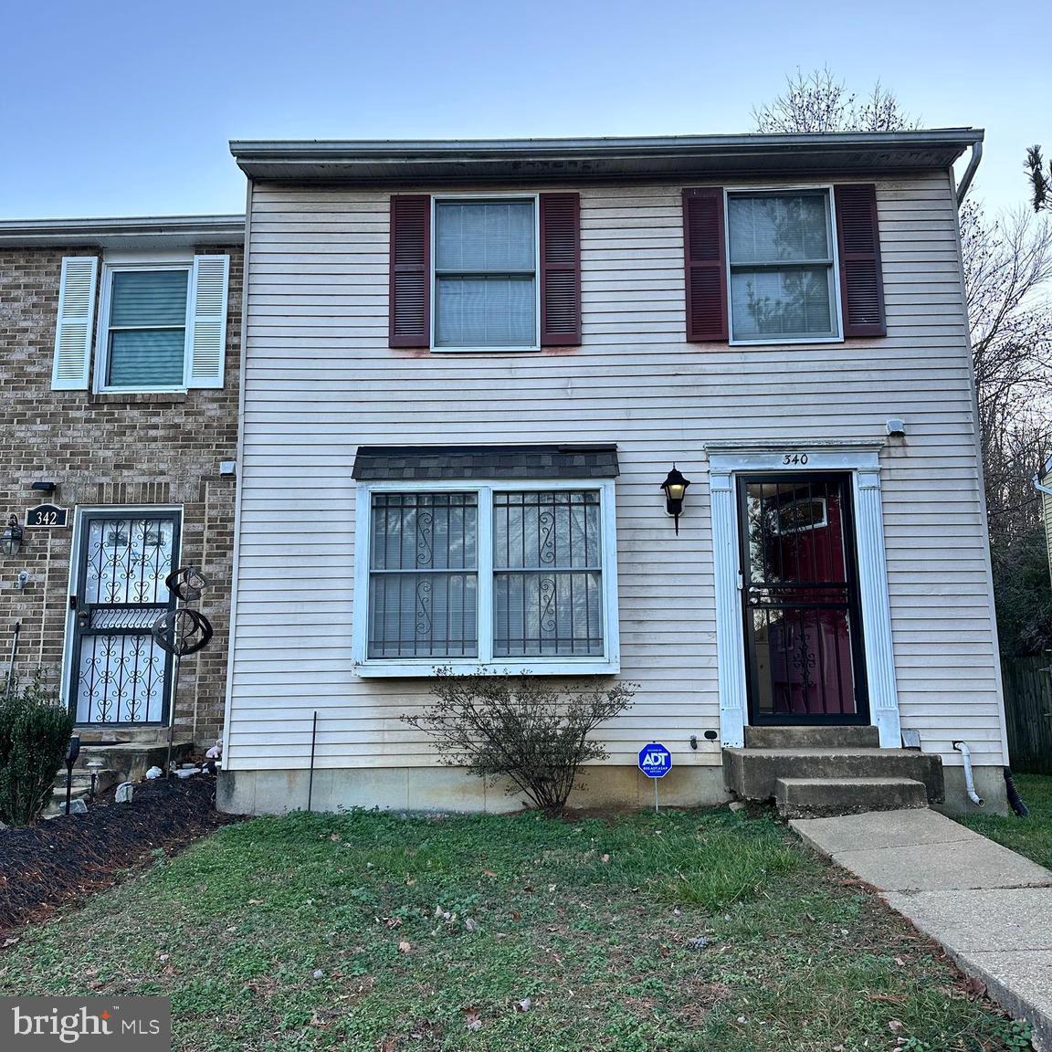 WESTHAMPTON - Residential