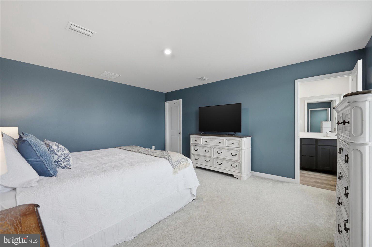 VILLAGES AT MIDDLETOWN - Residential