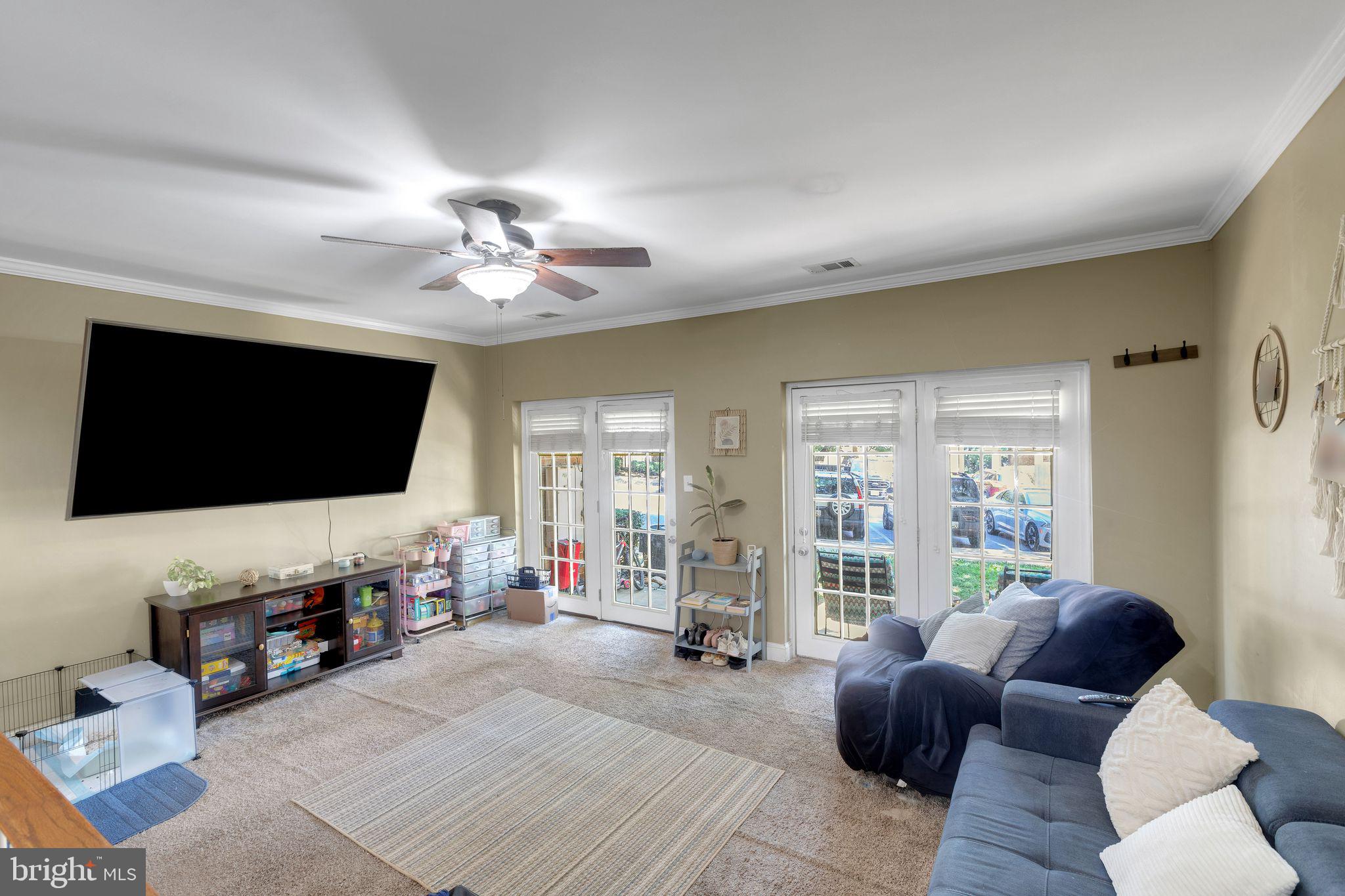 3823 CHESTERWOOD DRIVE 3823