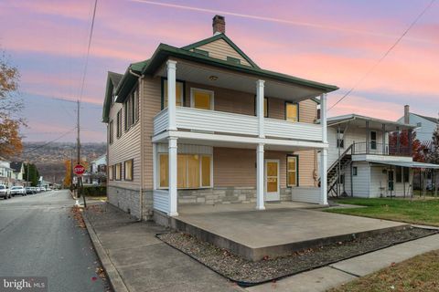 477 NORTH STREET MILLERSBURG PA 17061