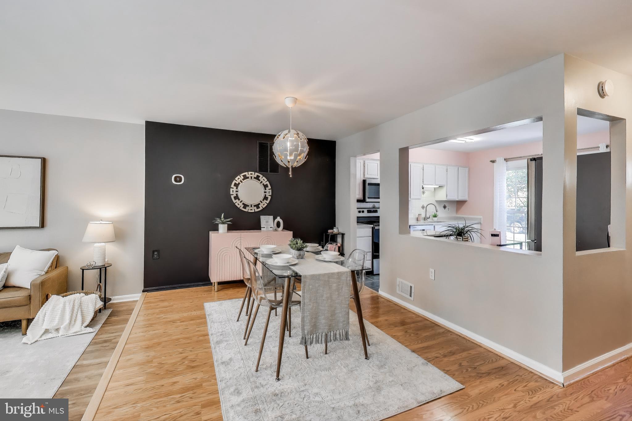 11378 CROMWELL COURT