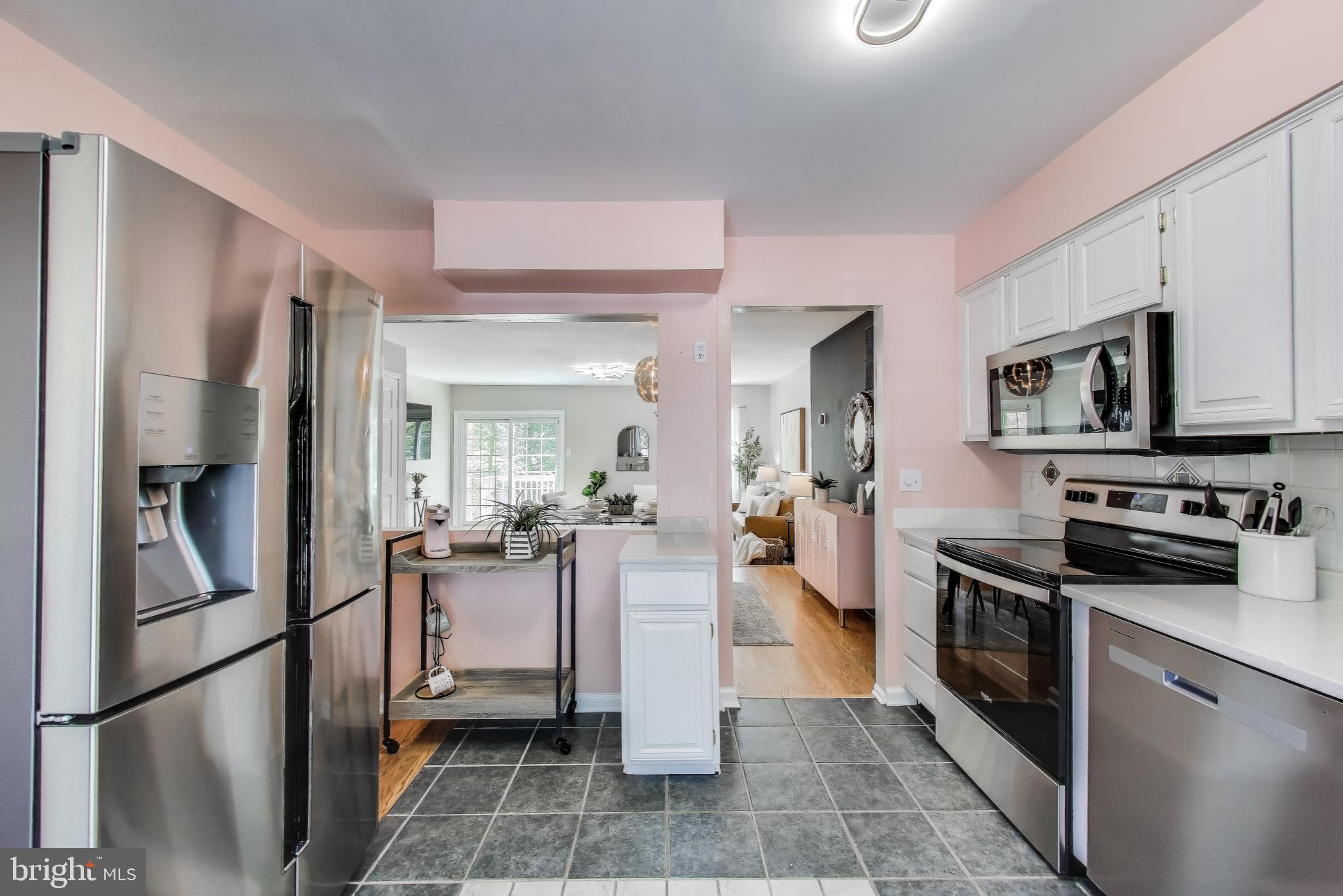 LAKE RIDGE - Residential