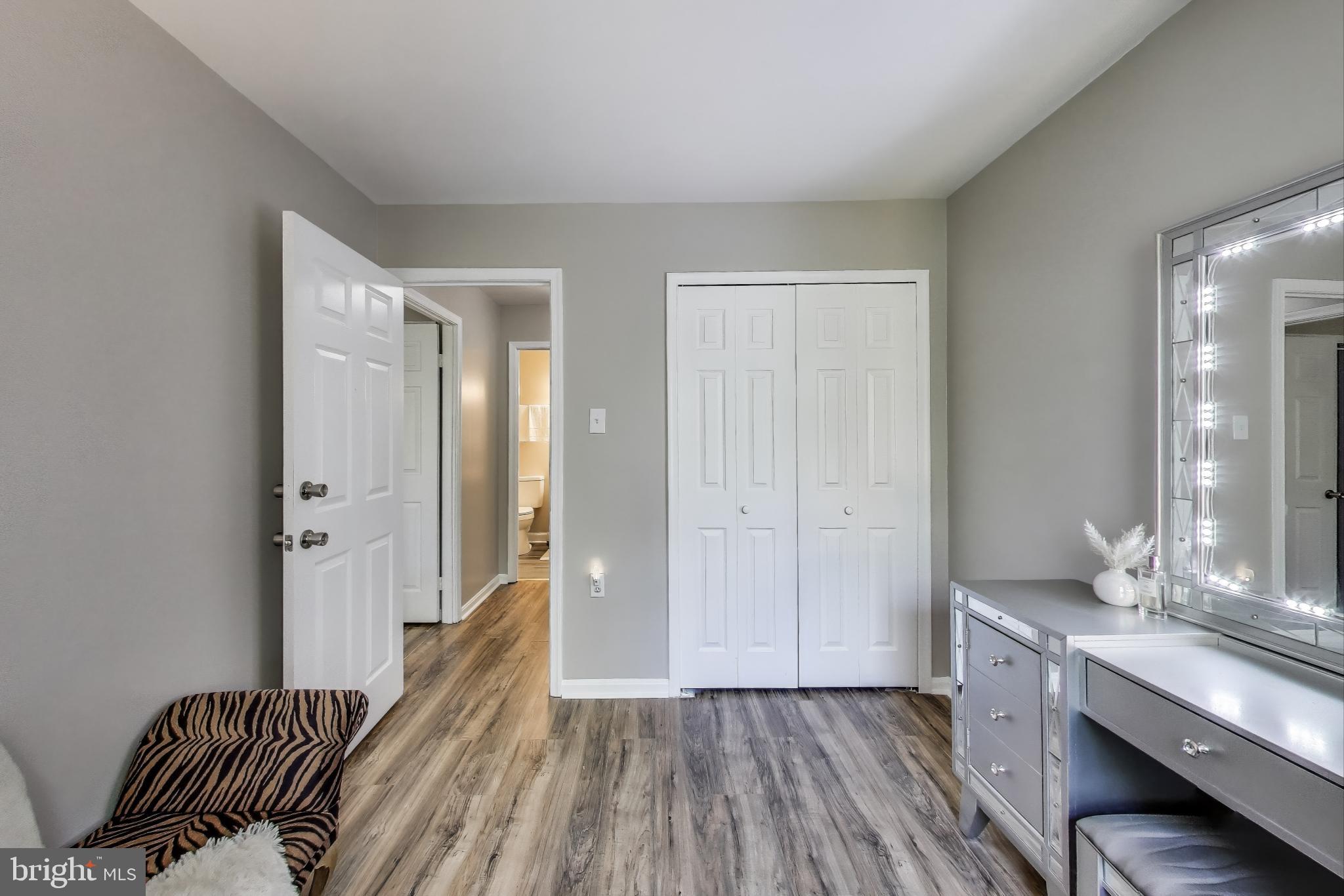 LAKE RIDGE - Residential