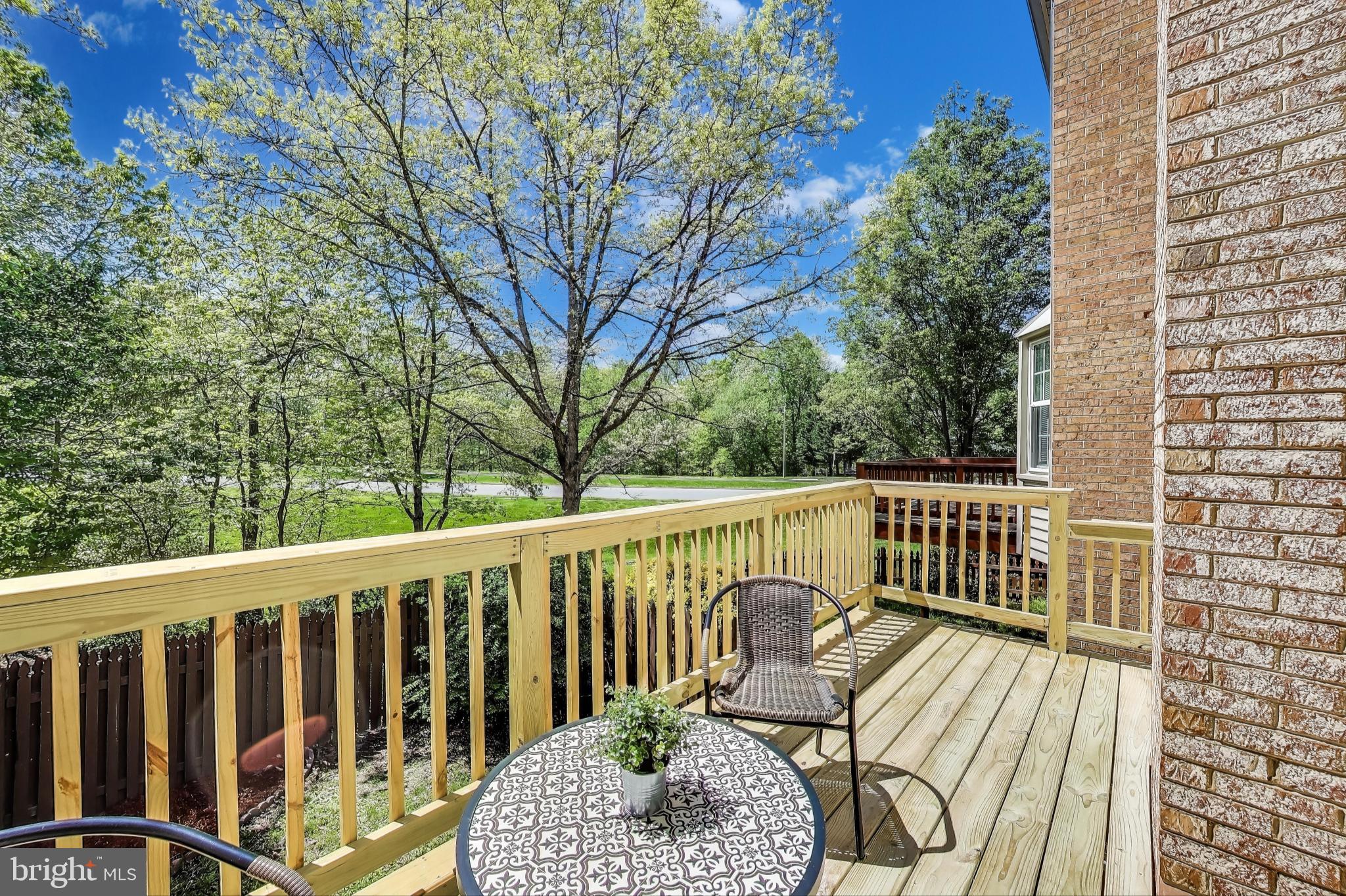 LAKE RIDGE - Residential