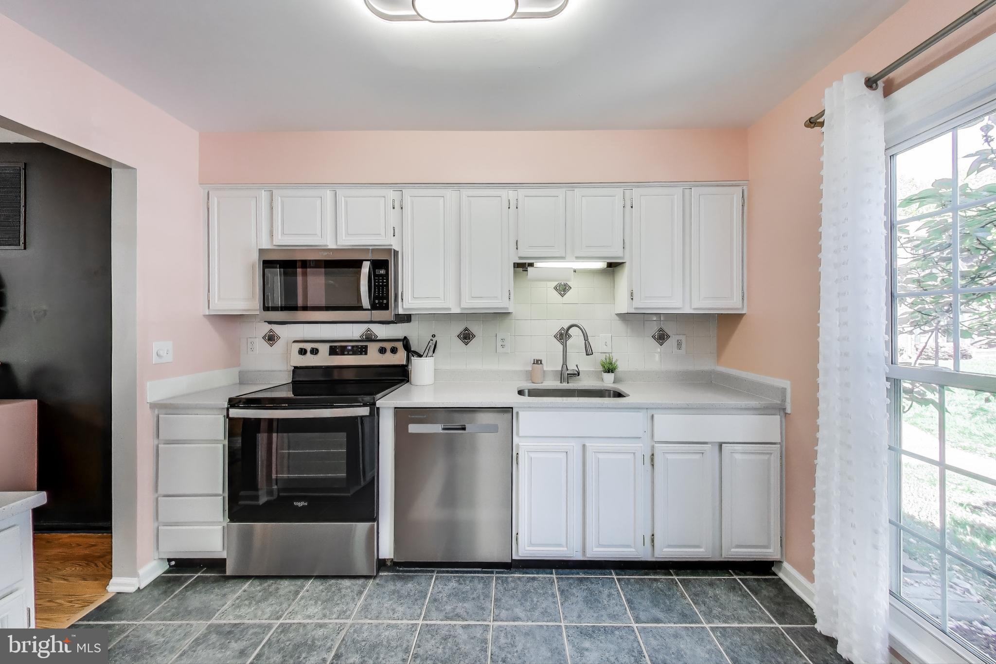 LAKE RIDGE - Residential