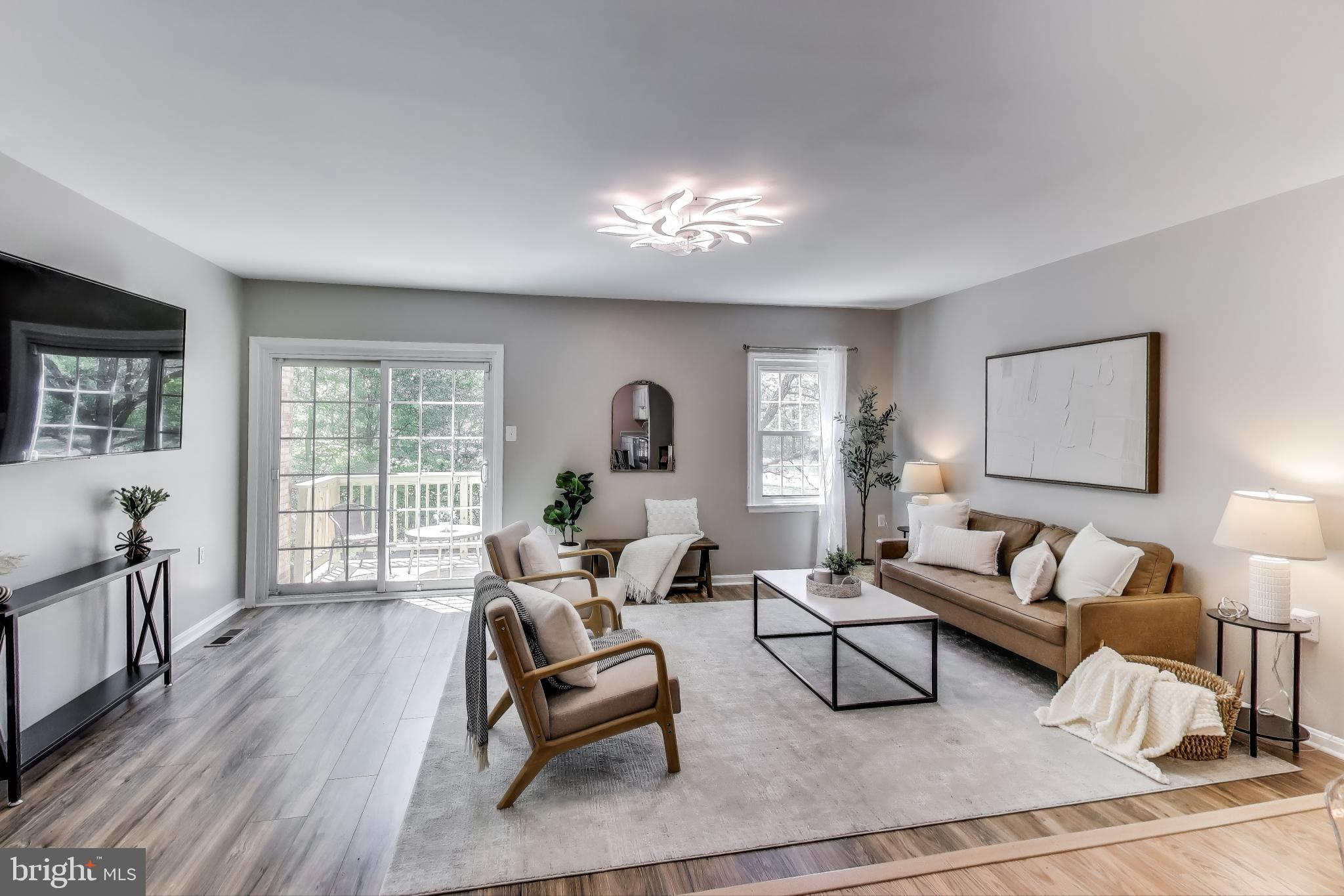 11378 CROMWELL COURT