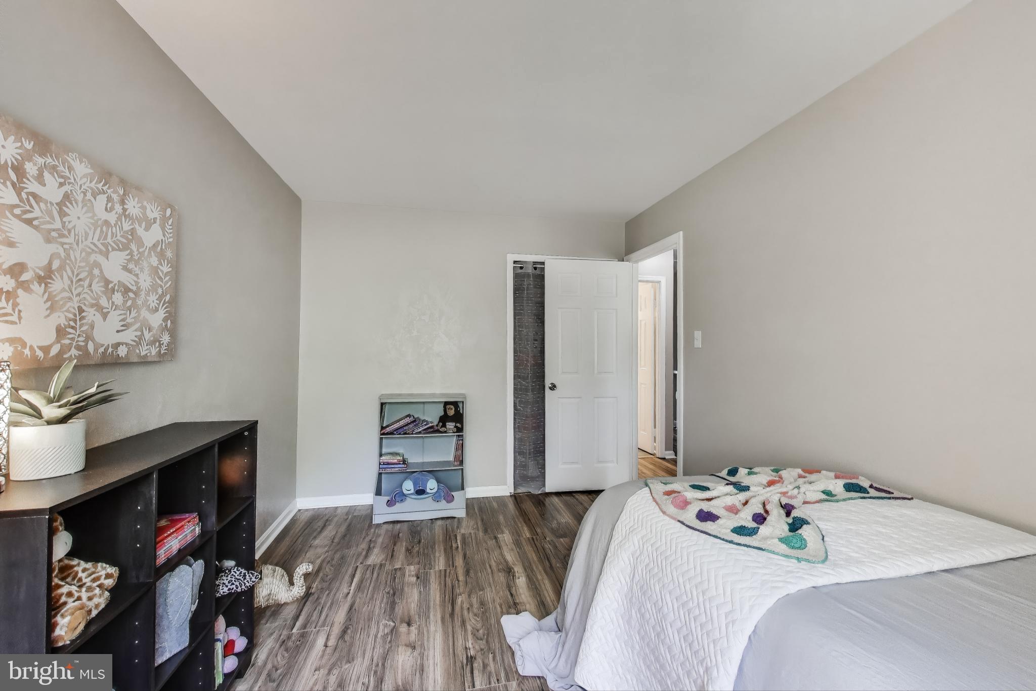 LAKE RIDGE - Residential