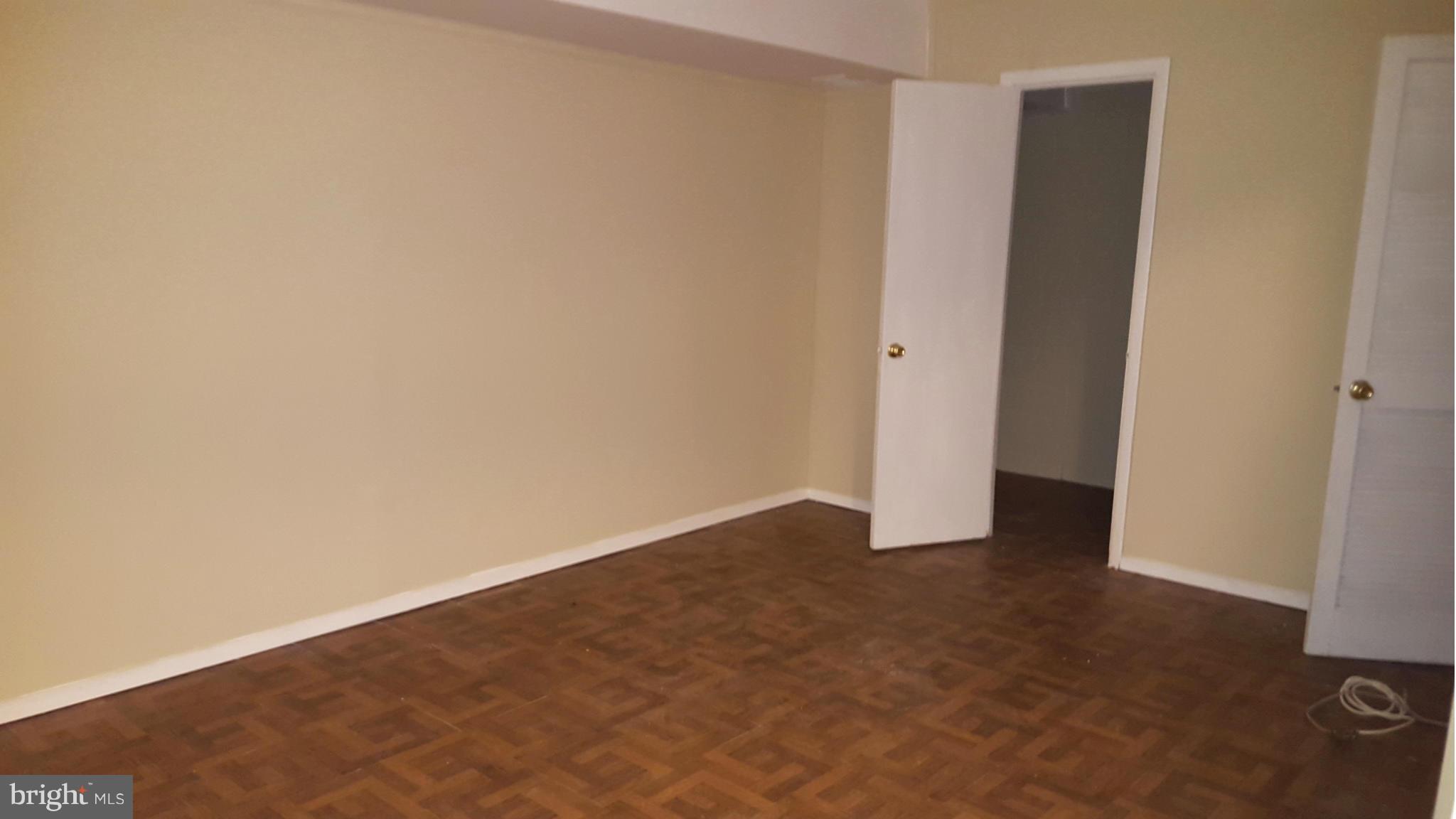 VILLAGE BROOK - Residential