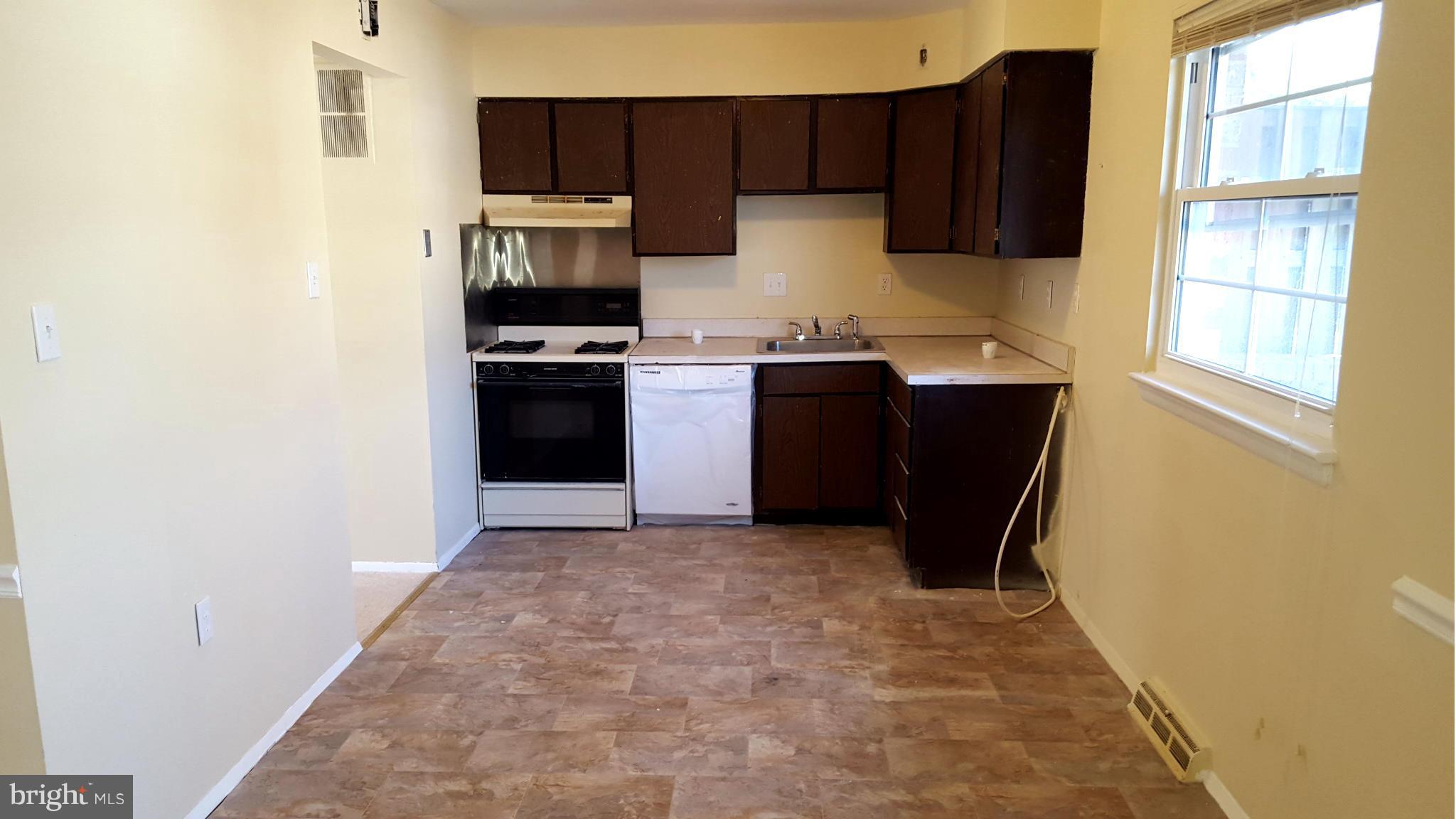 VILLAGE BROOK - Residential