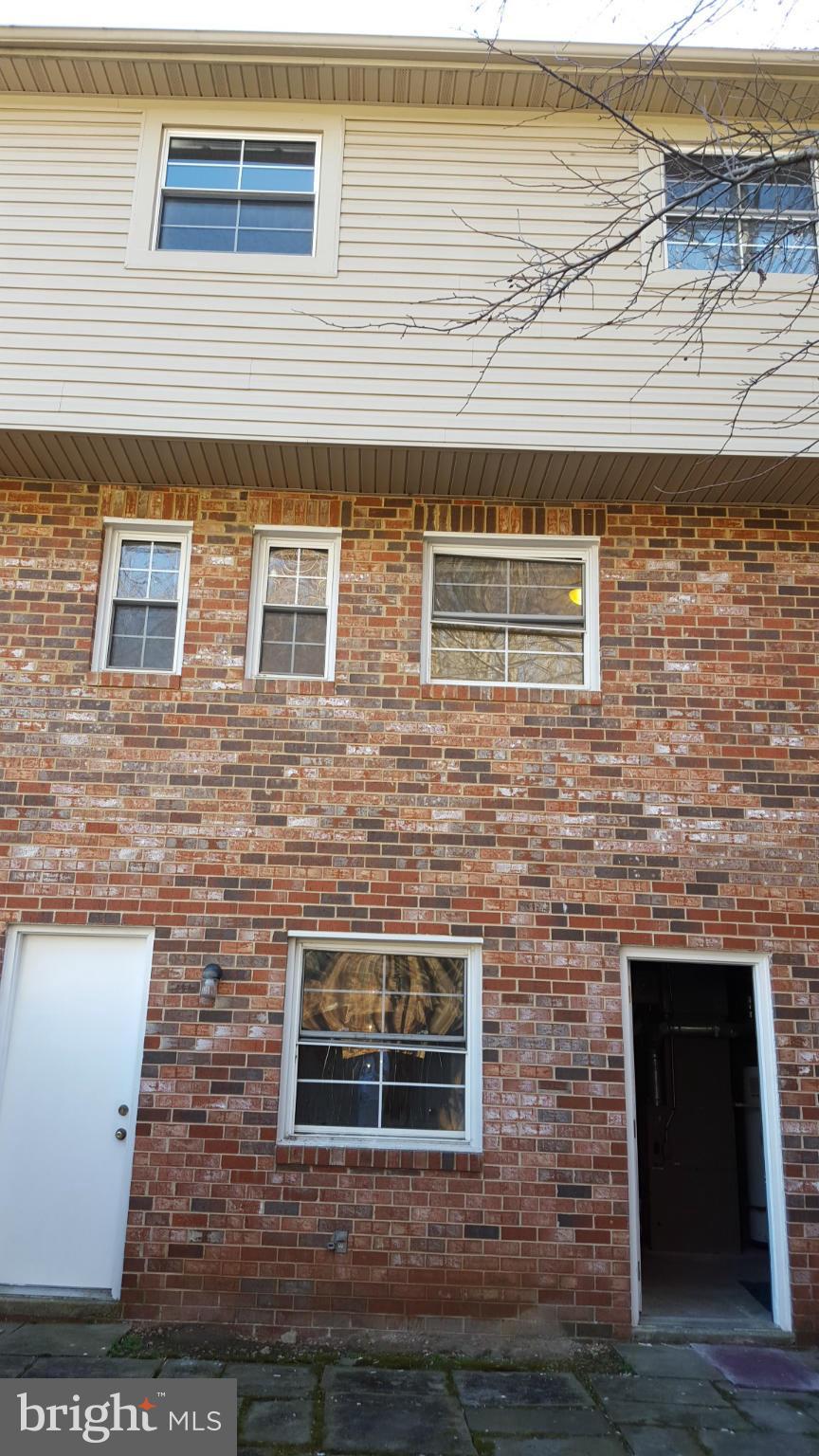 VILLAGE BROOK - Residential