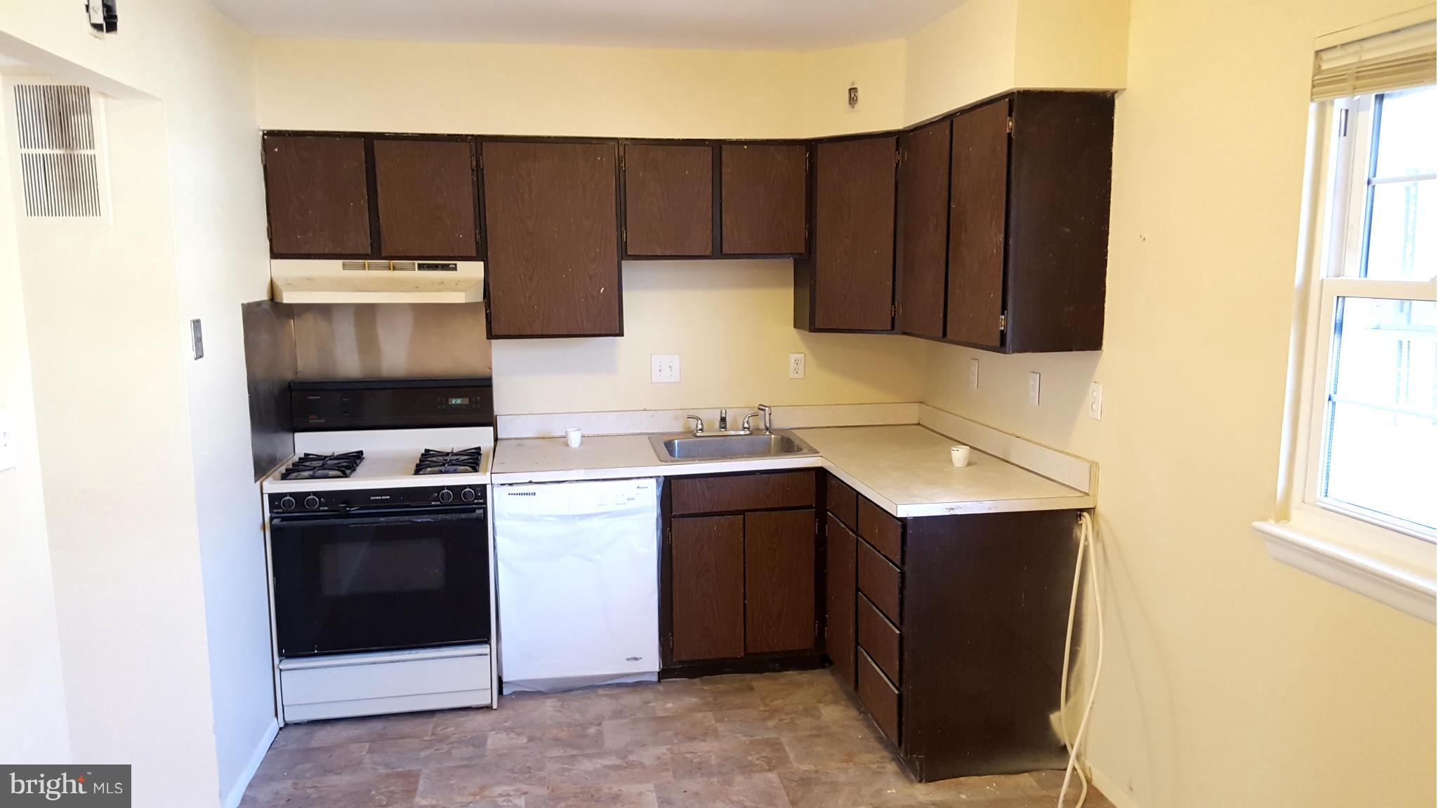 VILLAGE BROOK - Residential