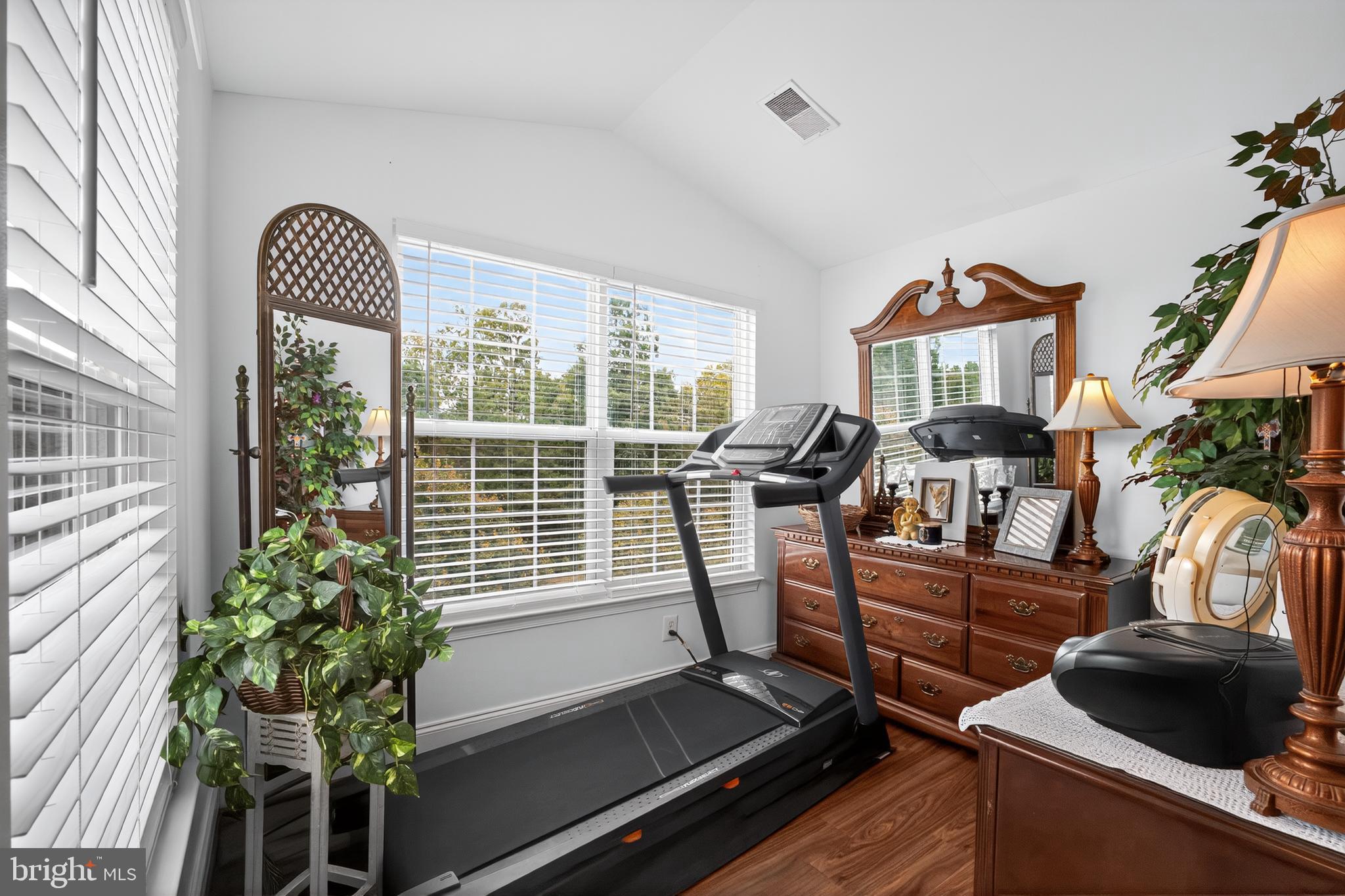 SHEFFIELD MANOR - Residential