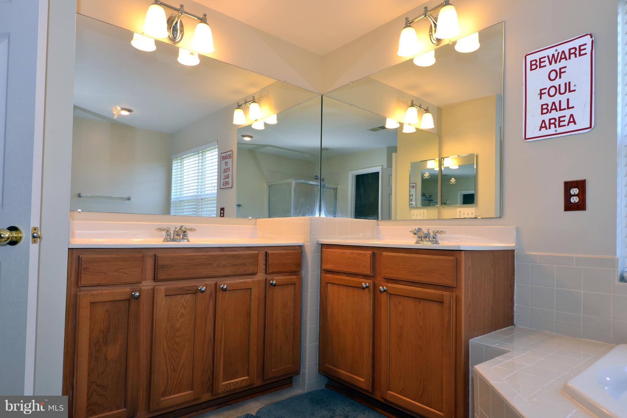 WESTBURY PUB - Residential