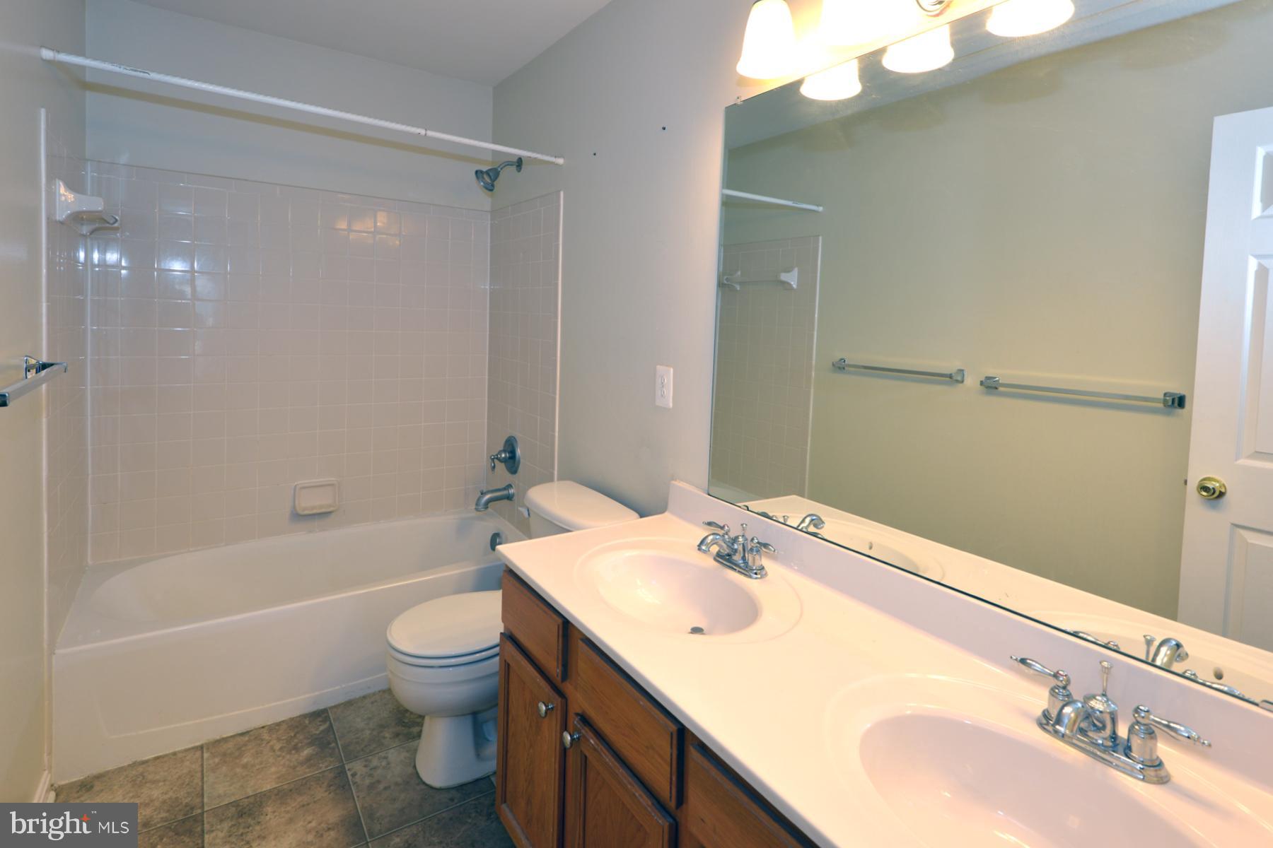 WESTBURY PUB - Residential