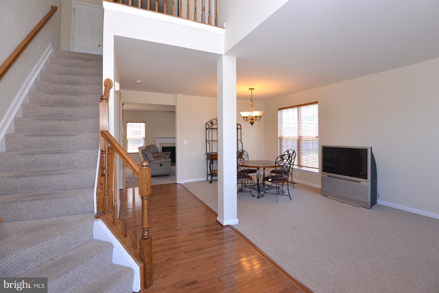 WESTBURY PUB - Residential