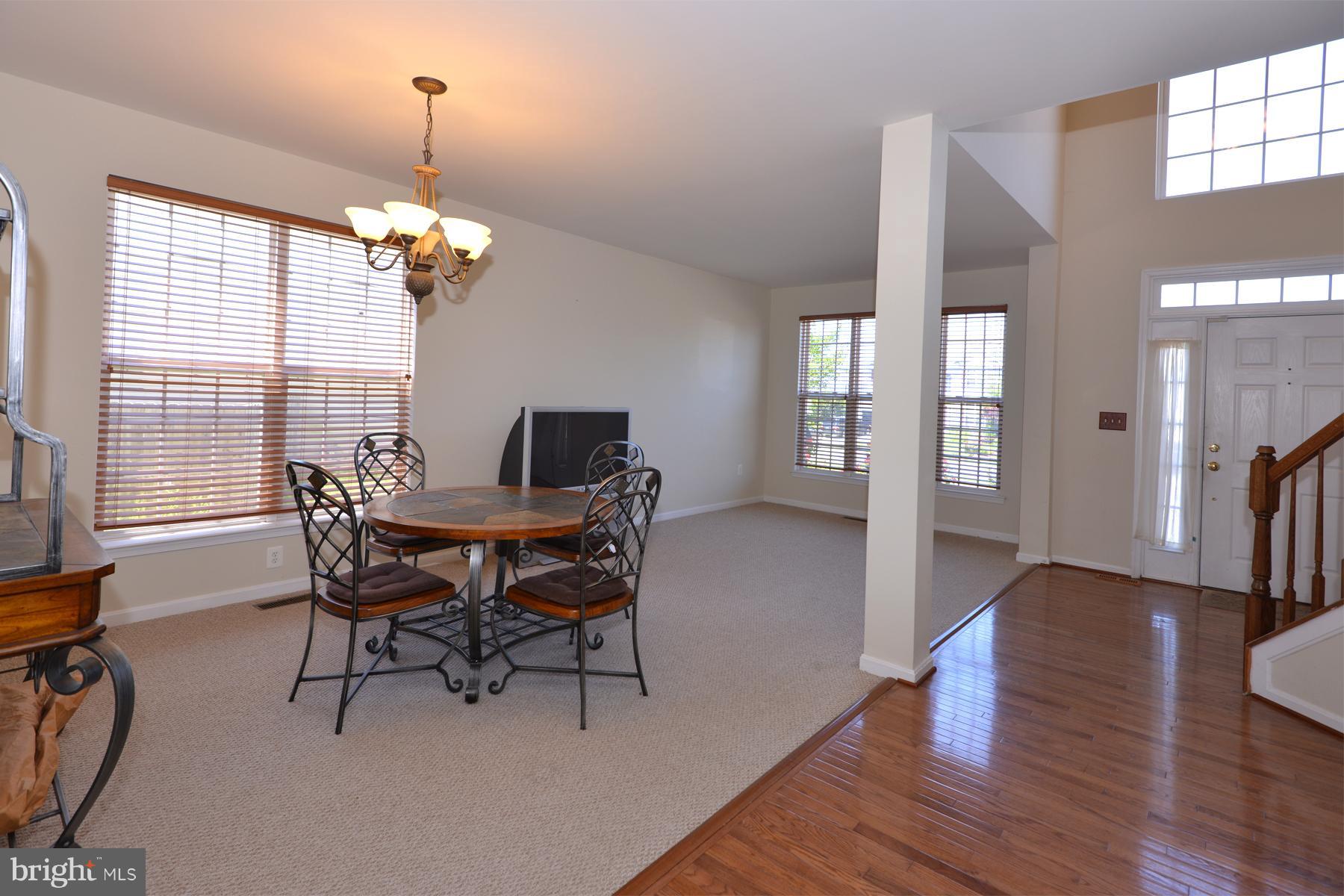 WESTBURY PUB - Residential