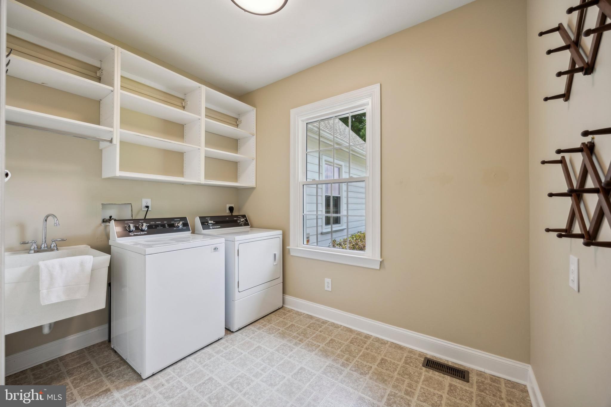 HERITAGE FARMS - Residential