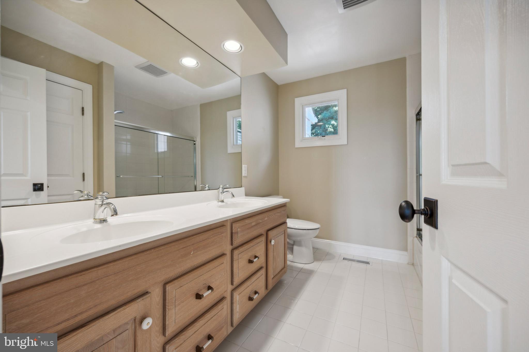 HERITAGE FARMS - Residential