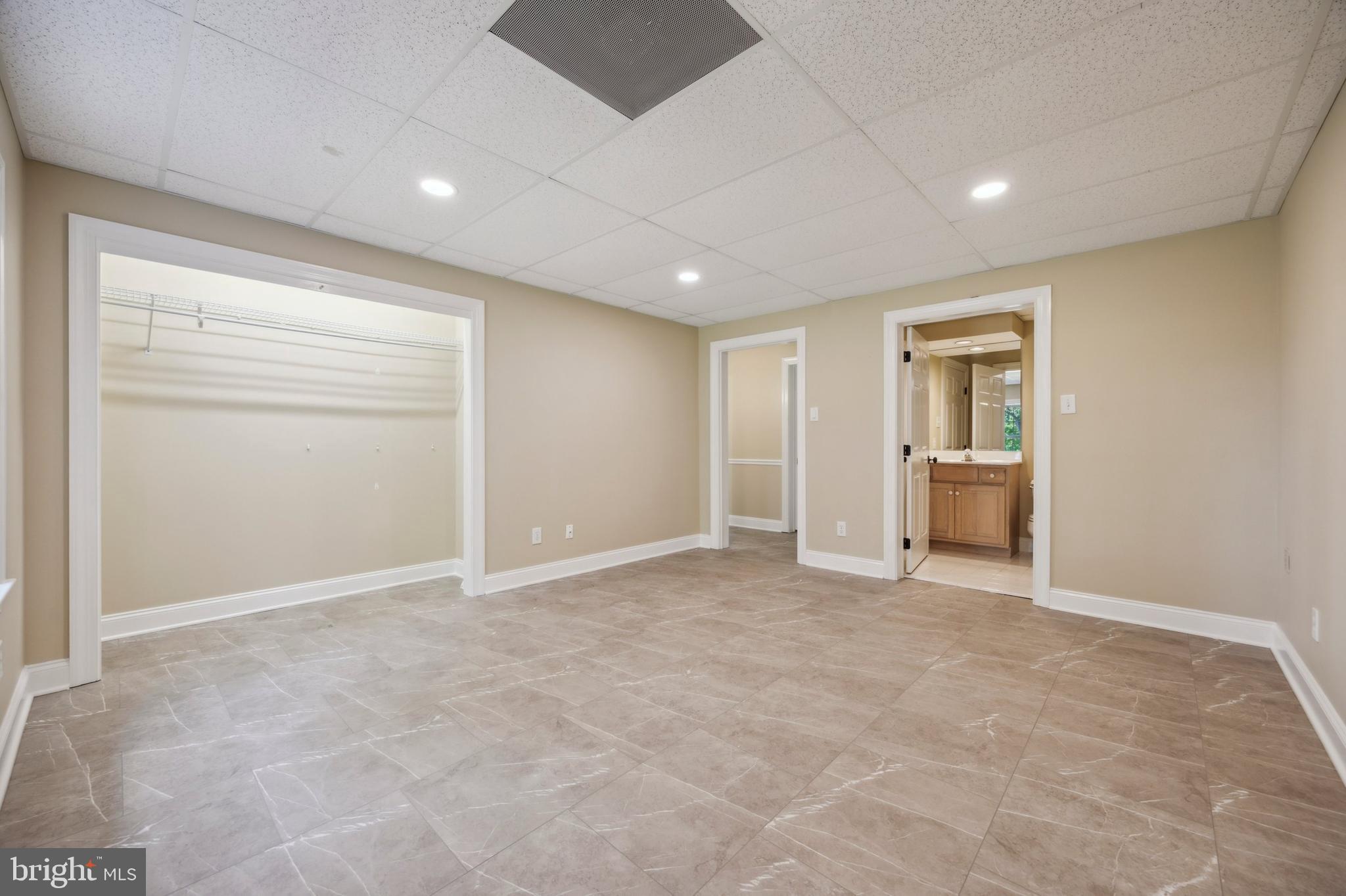 HERITAGE FARMS - Residential