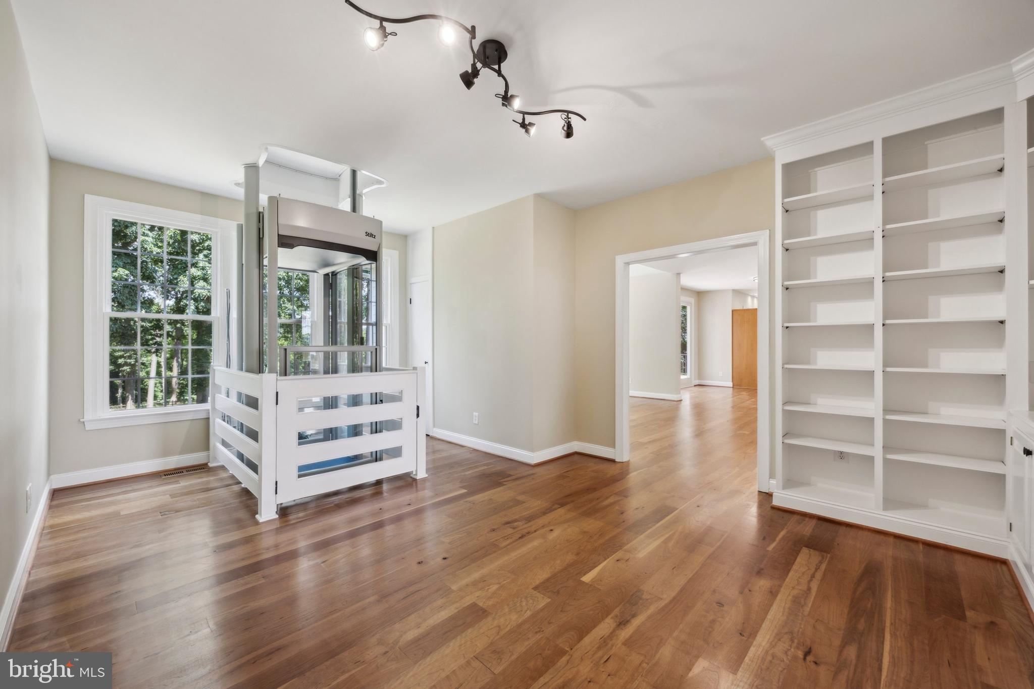 HERITAGE FARMS - Residential