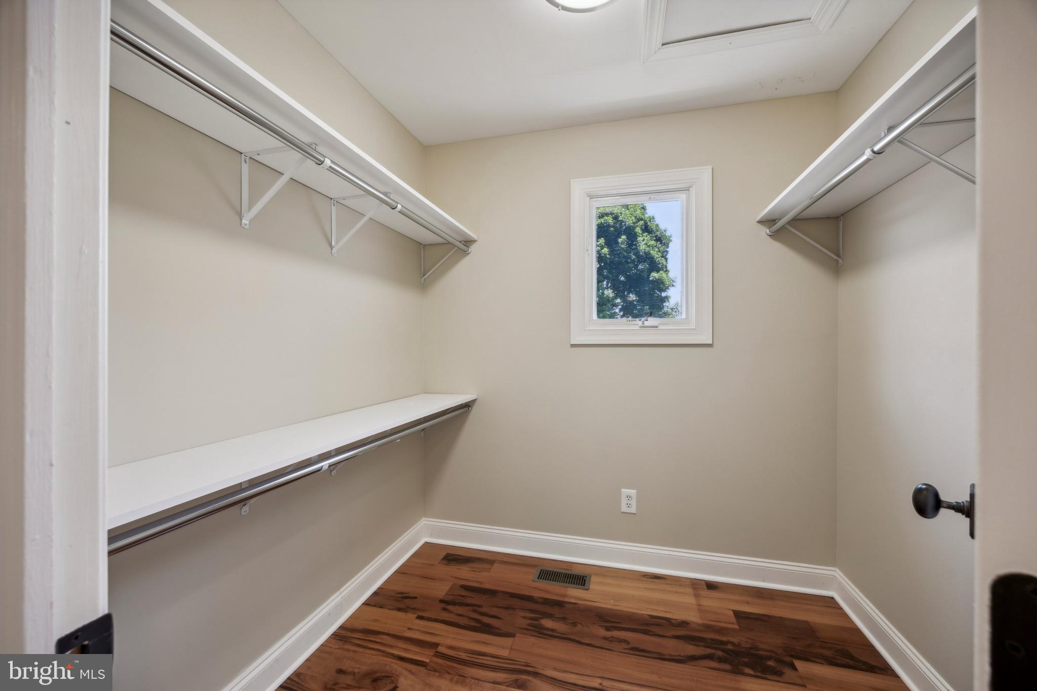 HERITAGE FARMS - Residential