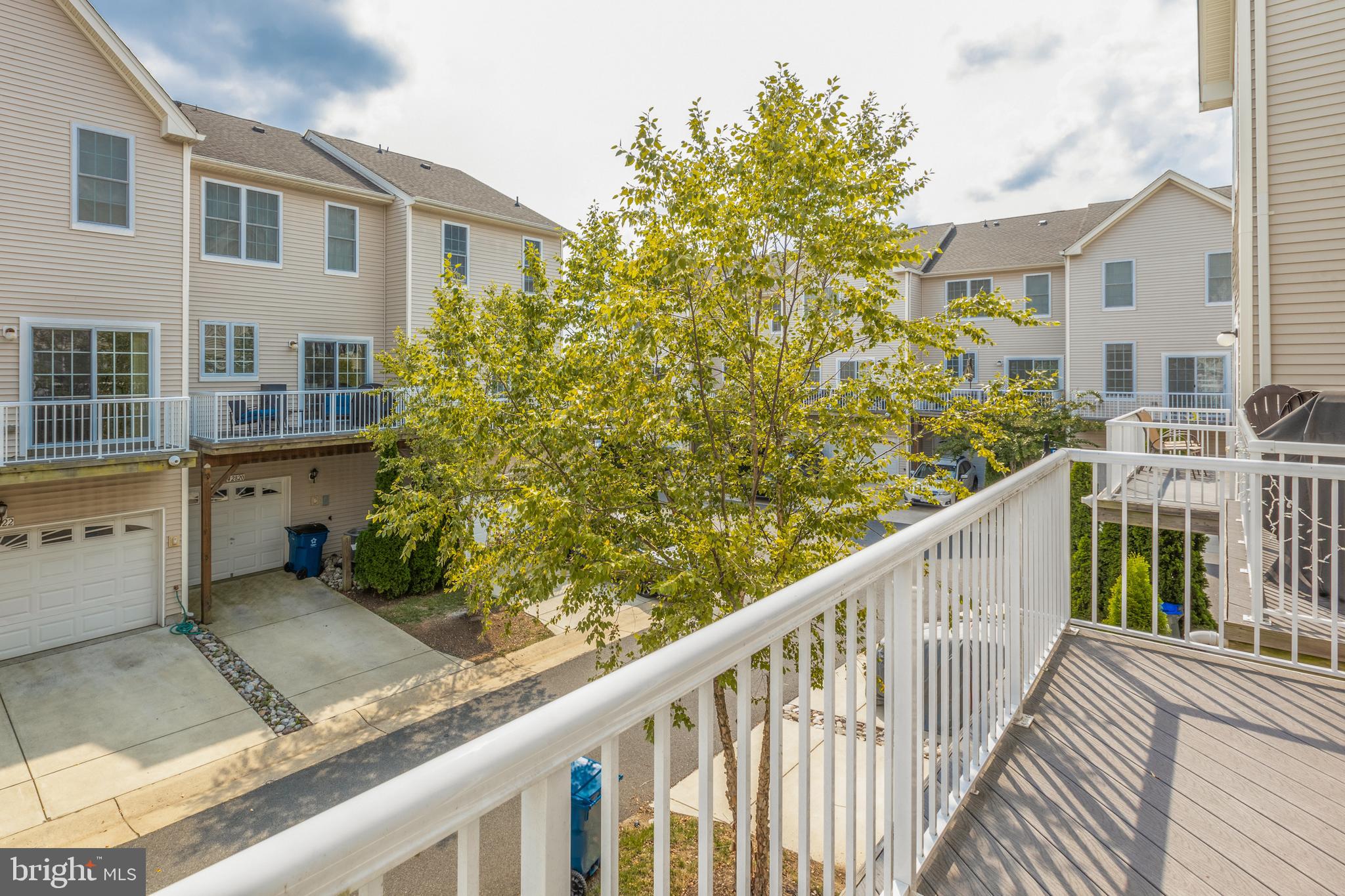 AMBERLEA AT SOUTH RIDING - Residential Lease