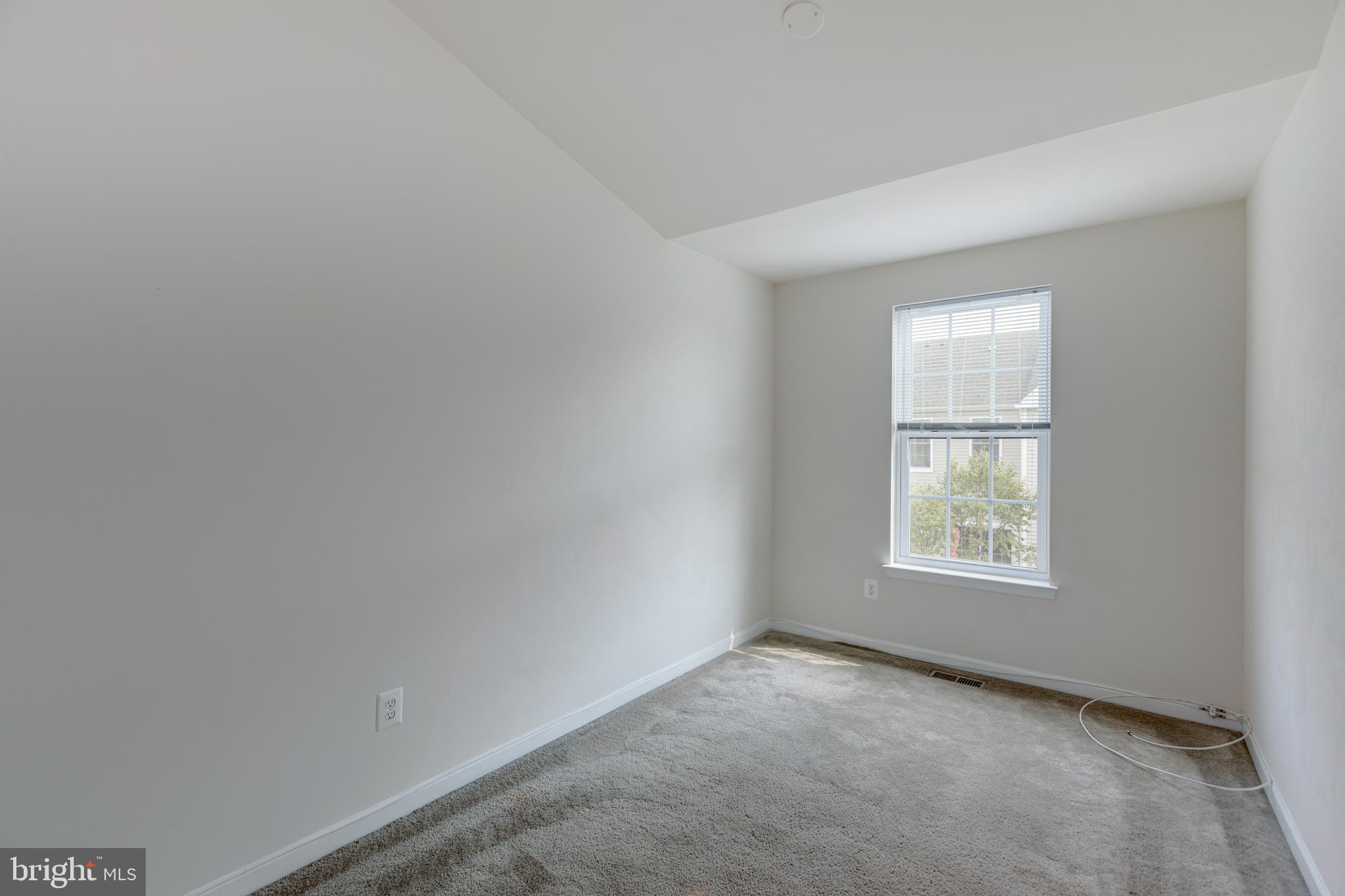 AMBERLEA AT SOUTH RIDING - Residential Lease