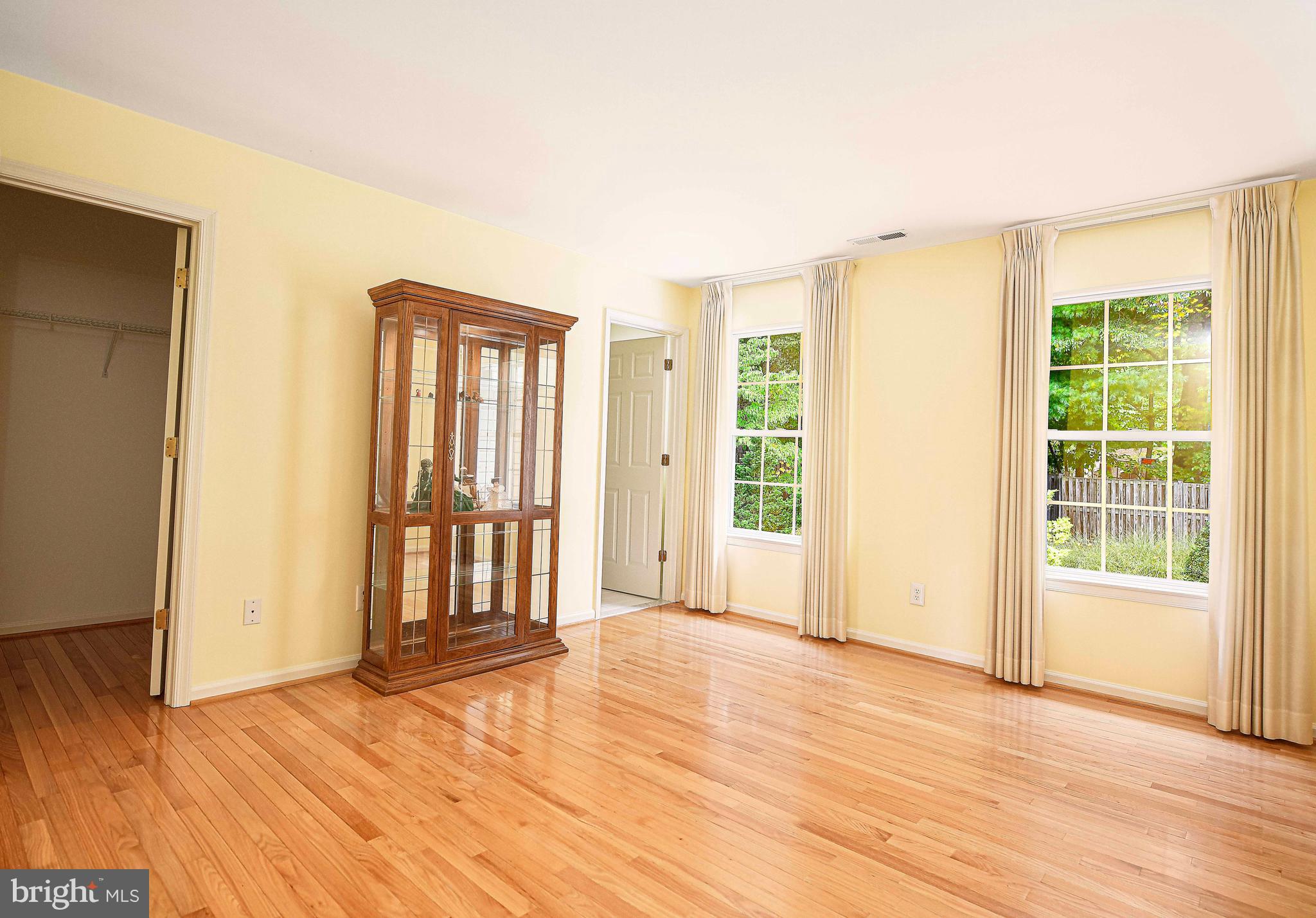 VINEYARD OAK - Residential