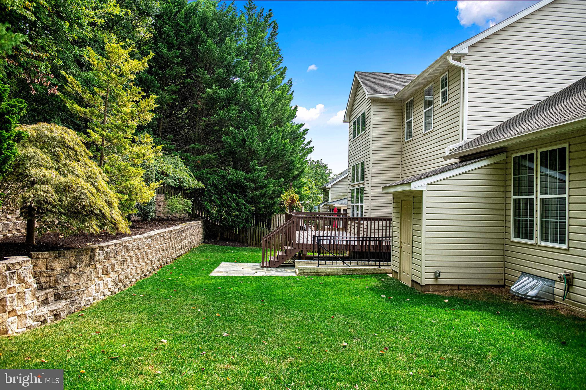 VINEYARD OAK - Residential