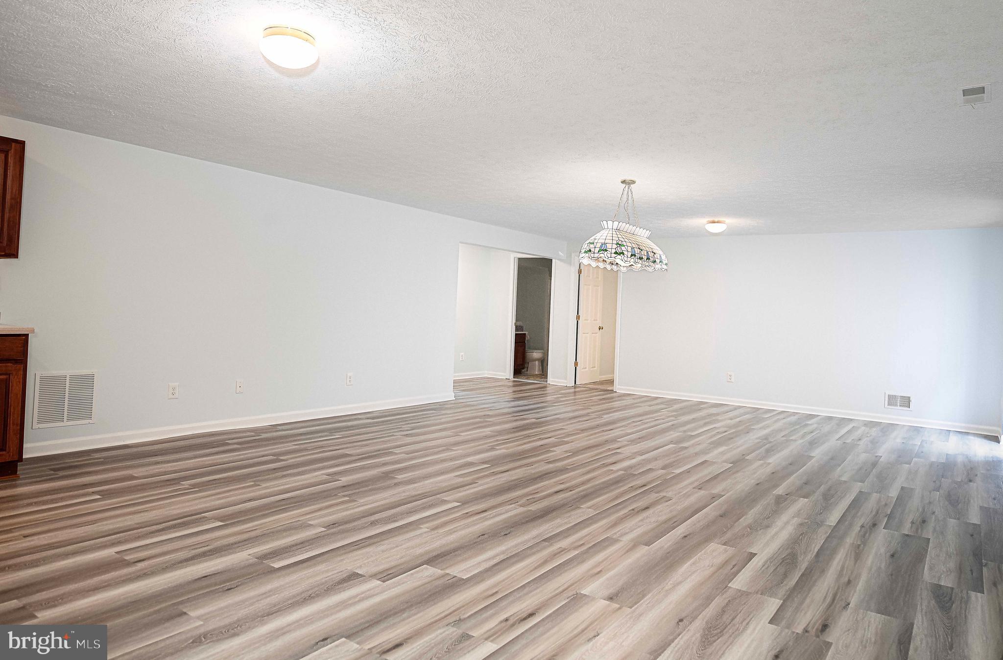 VINEYARD OAK - Residential