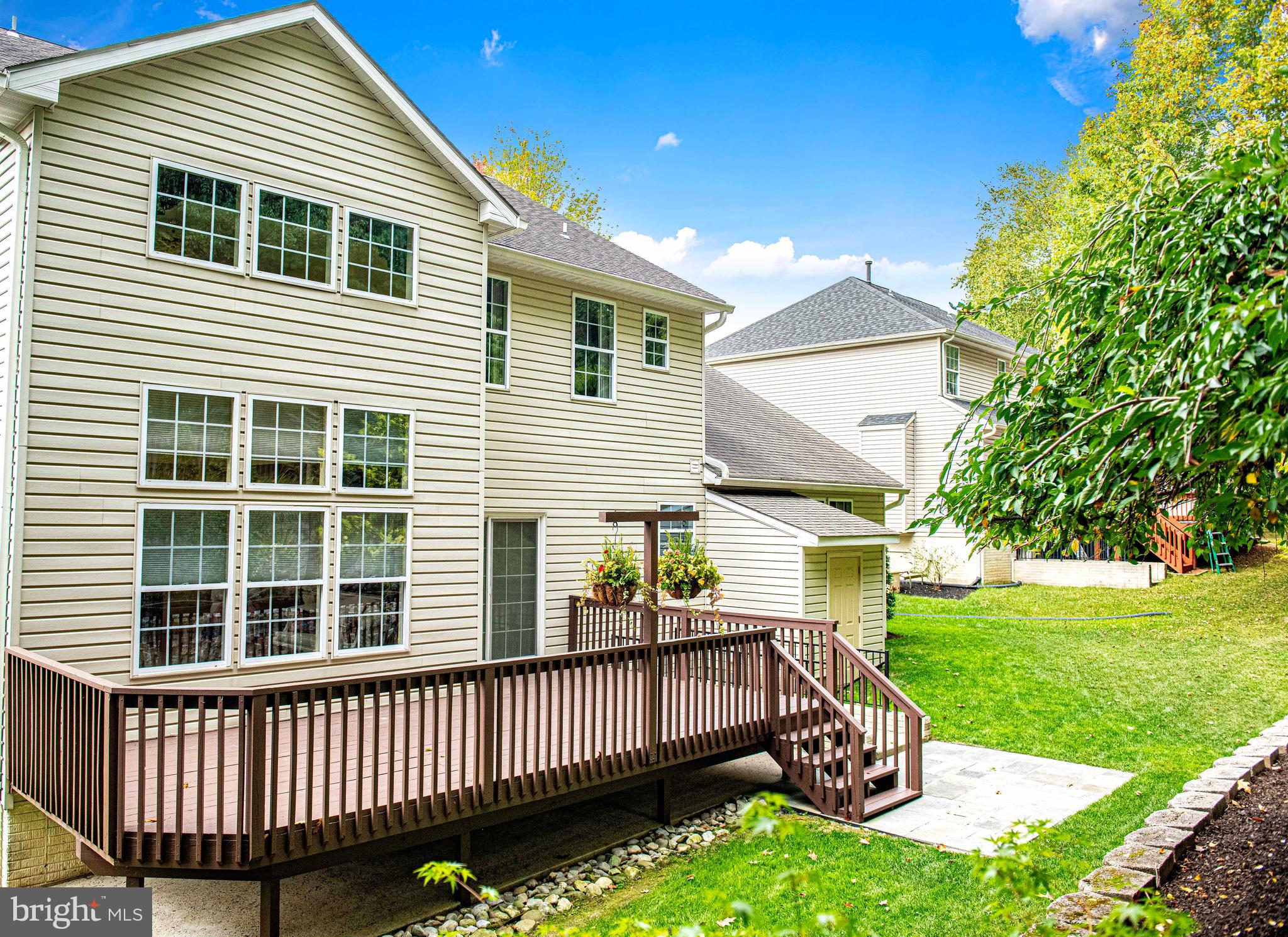 VINEYARD OAK - Residential