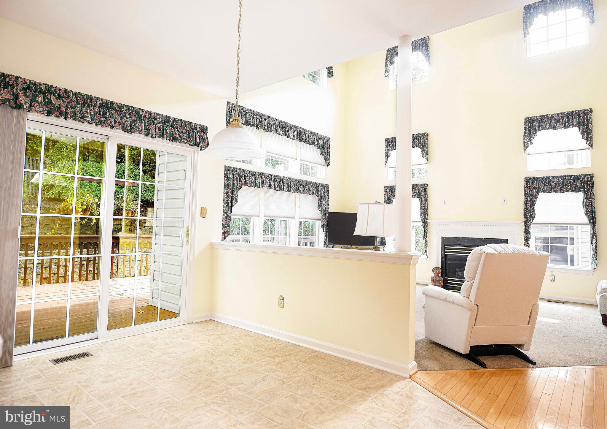 VINEYARD OAK - Residential