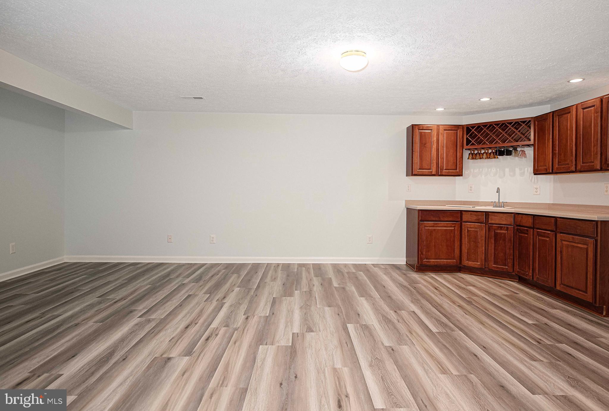 VINEYARD OAK - Residential