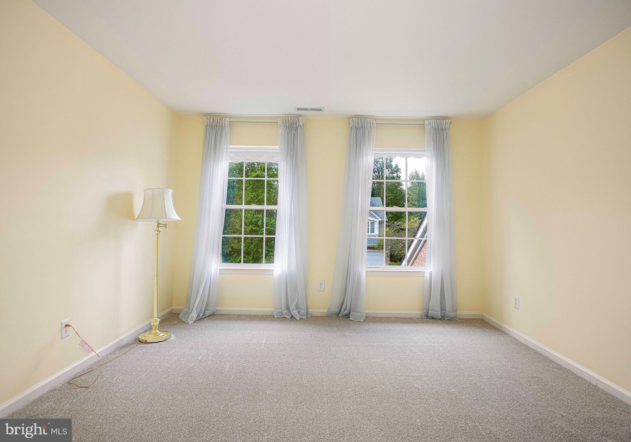 VINEYARD OAK - Residential