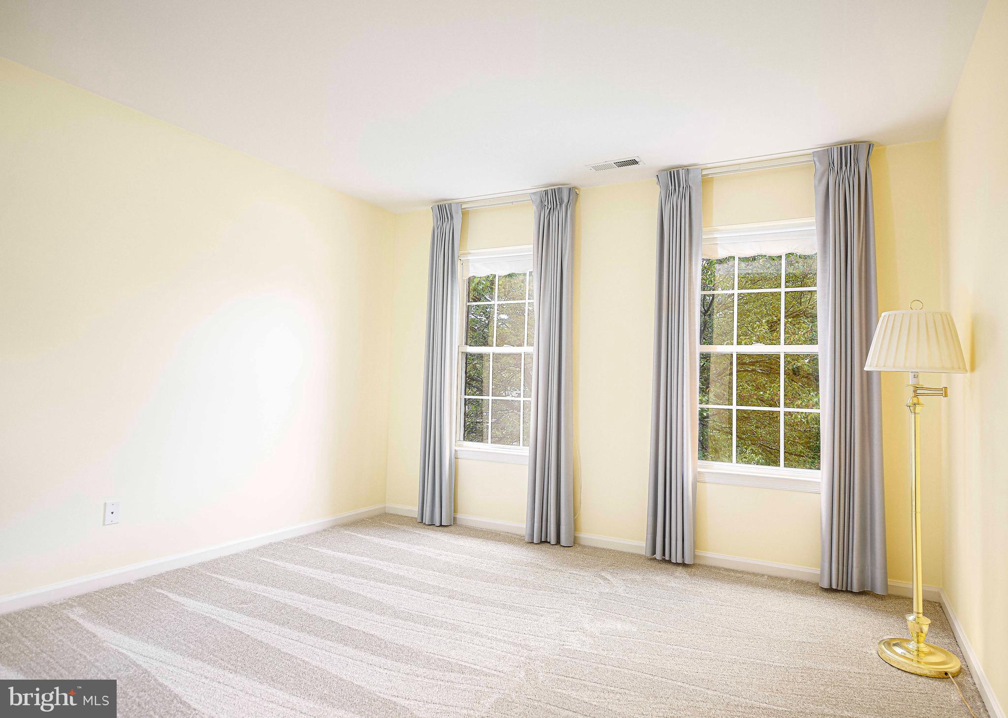 VINEYARD OAK - Residential
