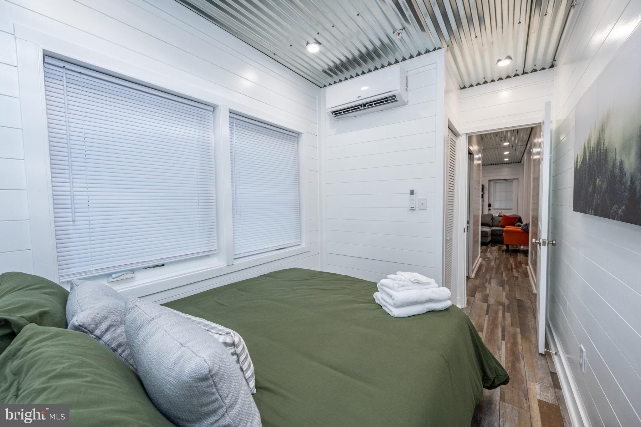 GLENDALE ROAD - Residential