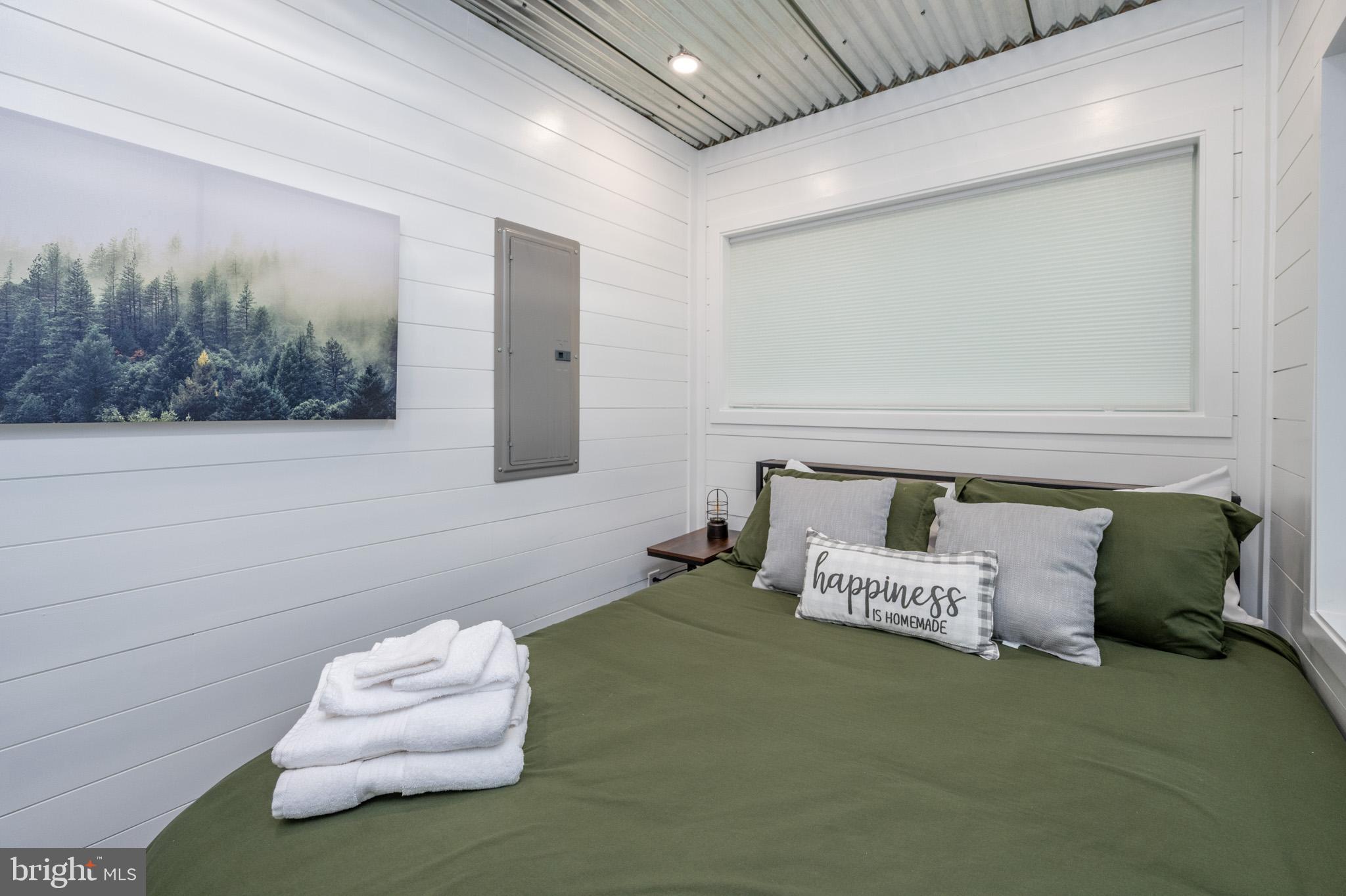 GLENDALE ROAD - Residential