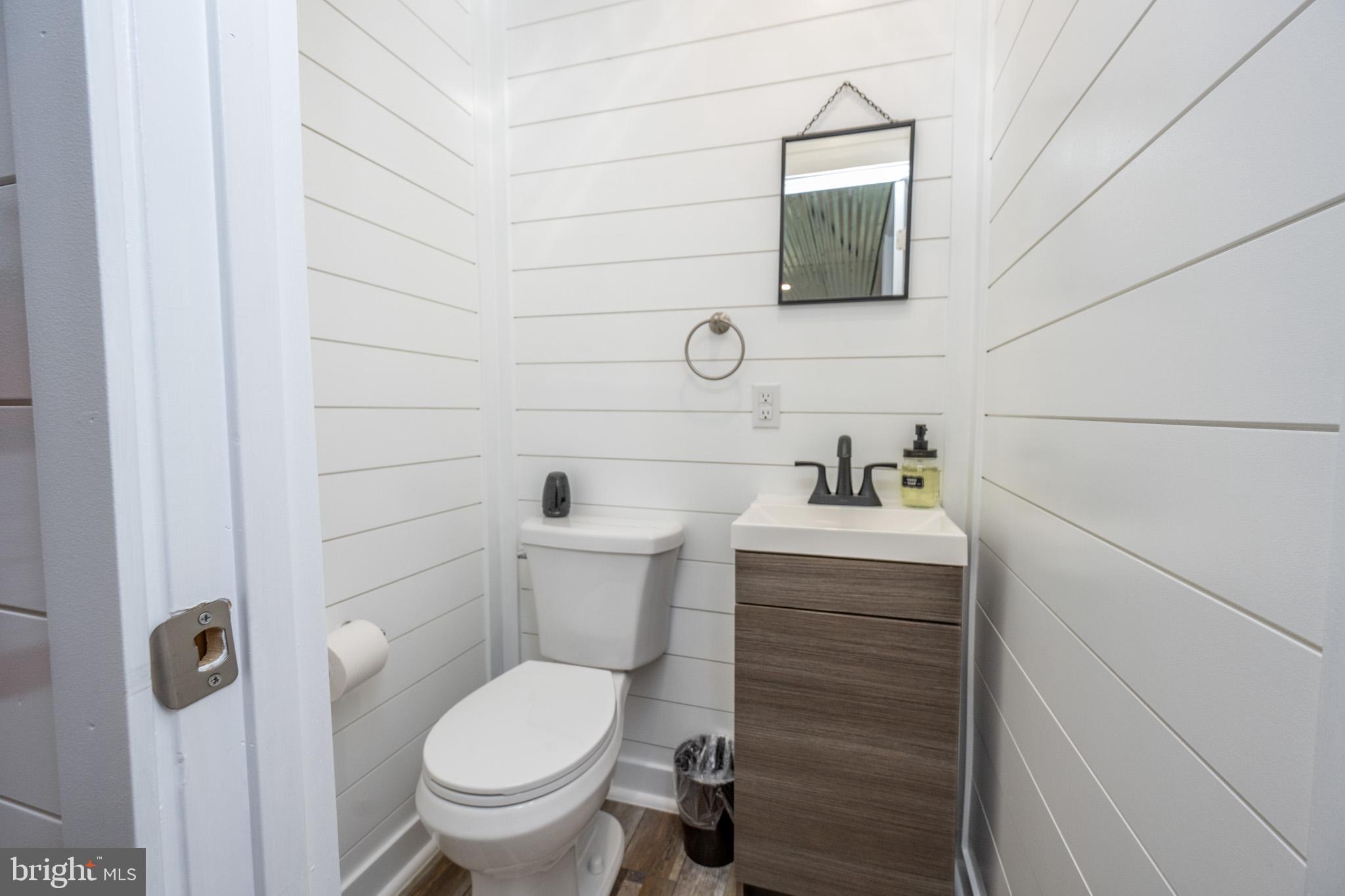 GLENDALE ROAD - Residential