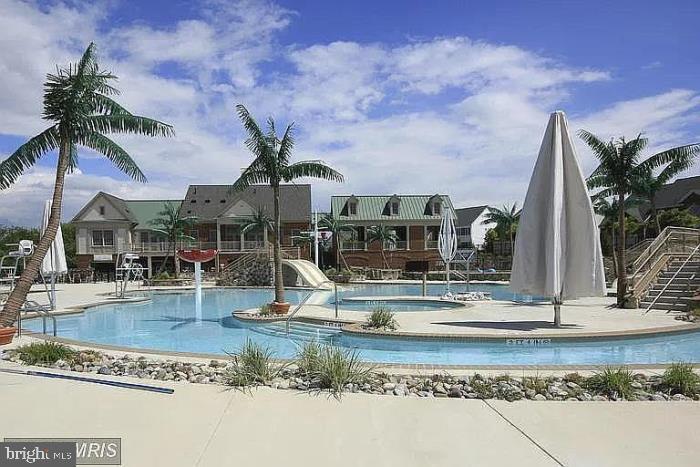 VILLAGES OF URBANA - Residential Lease