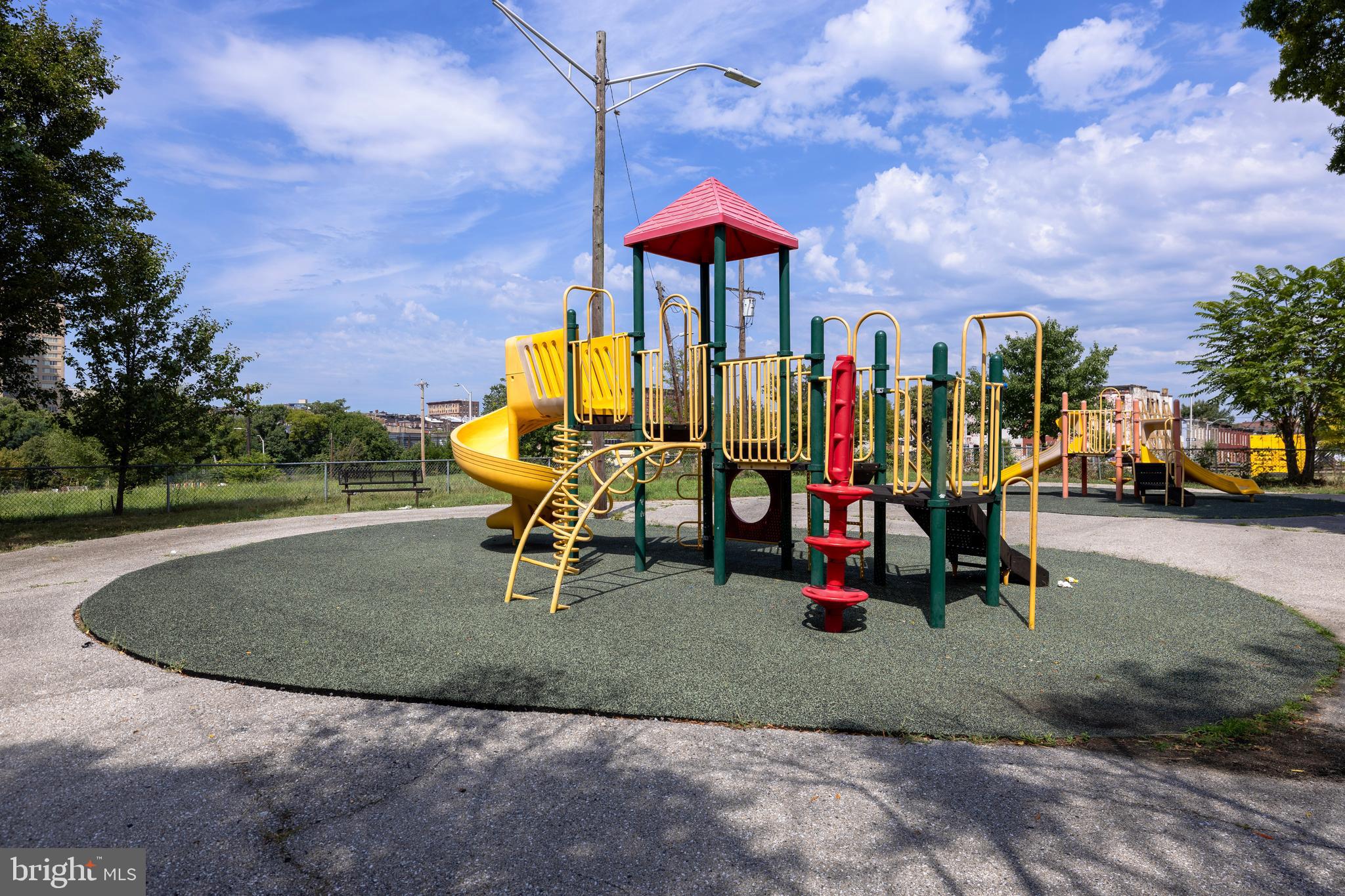 JOHNSTON SQUARE - Residential