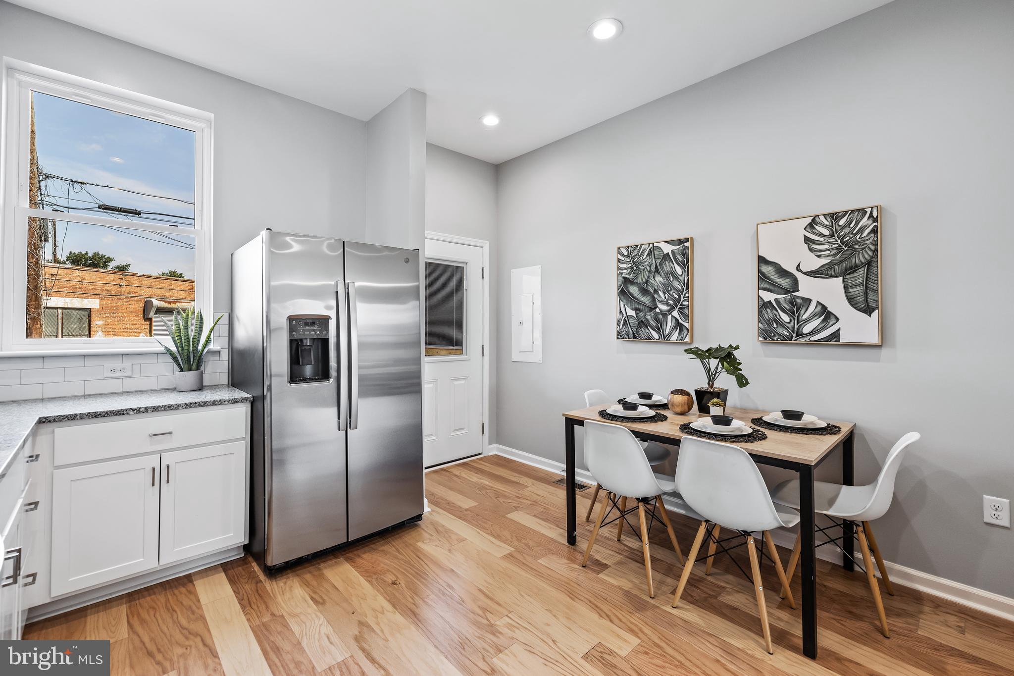 JOHNSTON SQUARE - Residential